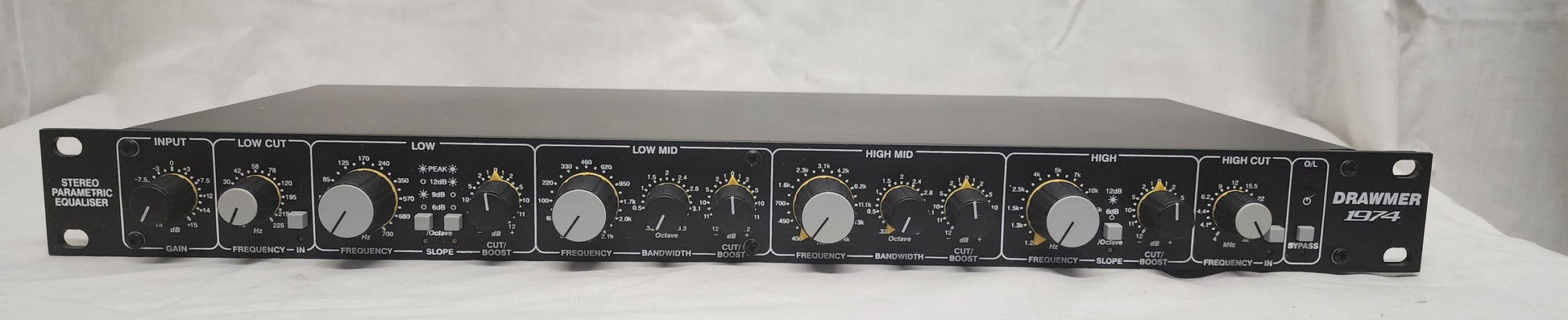 New Drawmer 1974 Stereo Parametric Equaliser for Sale. We Sell Professional Audio Equipment. Audio Systems, Amplifiers, Consoles, Mixers, Electronics, Entertainment and Live Sound.