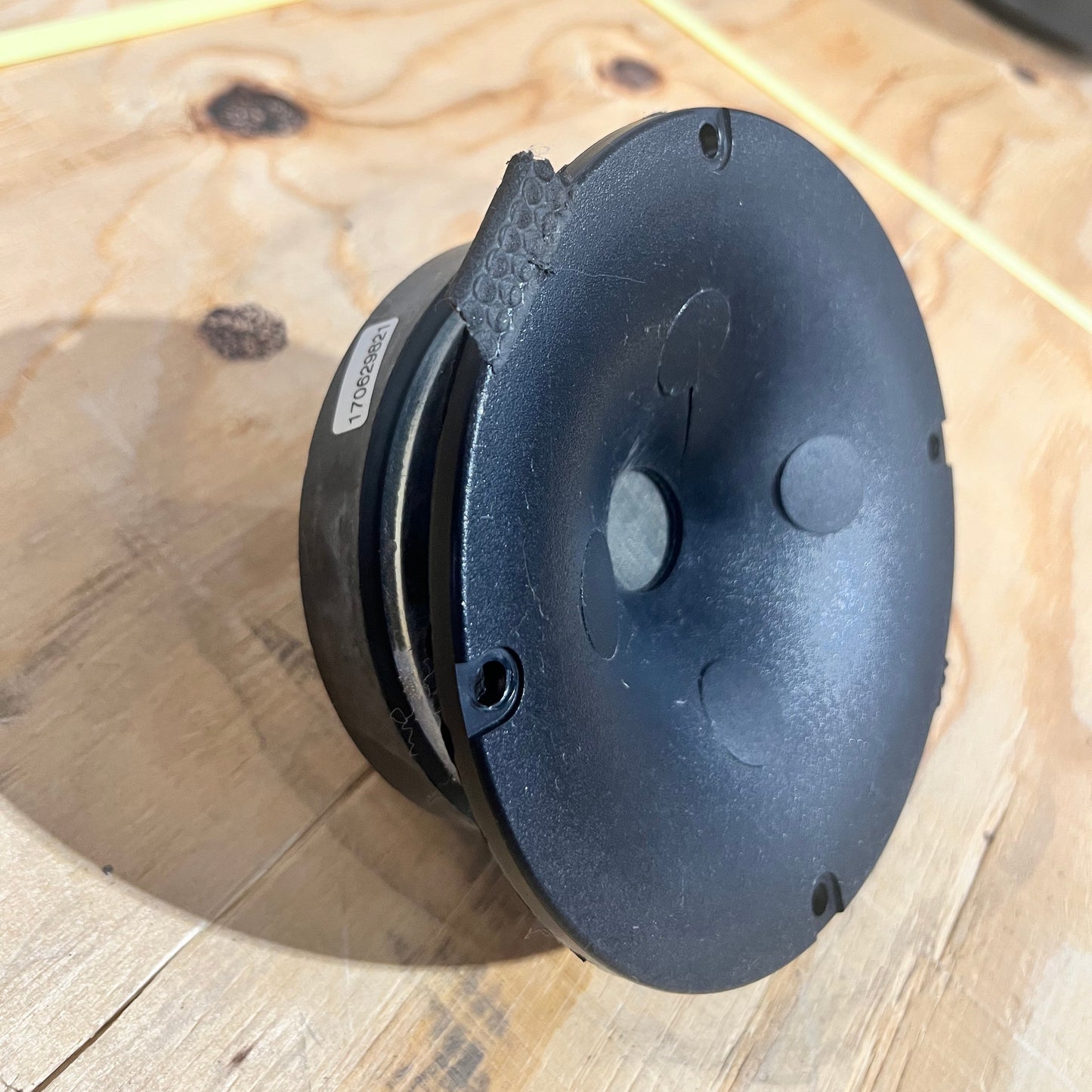 EAW P/N 803005 Rev O 1" Compression Driver, Rev O Compression Driver, EAW Compression Driver, EAW P/N 803005, 803005 Rev O. We Sell Professional Audio Equipment. Audio Systems, Amplifiers, Consoles, Mixers, Electronics, Entertainment, Live Sound.