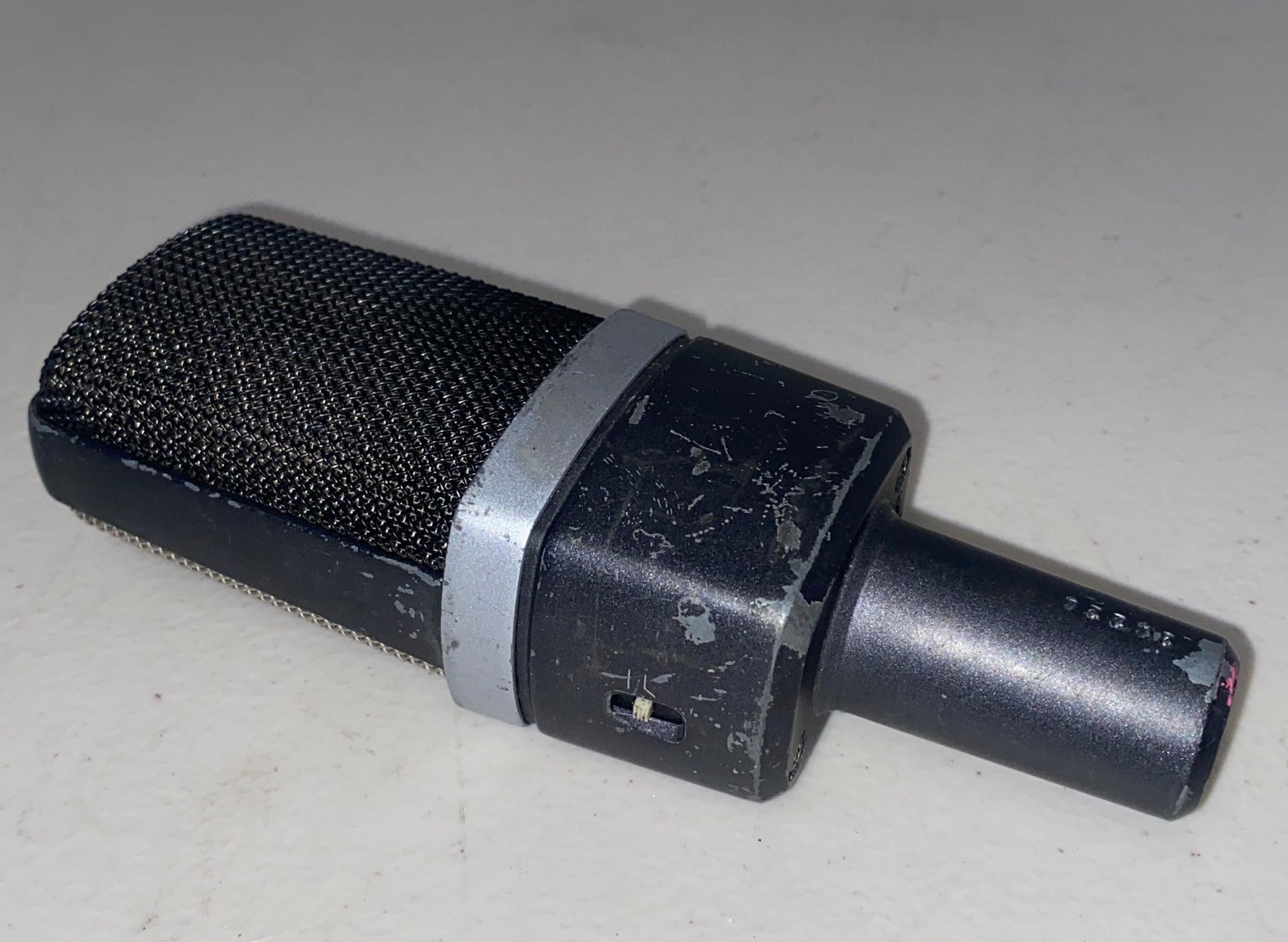 AKG C214 Condenser Microphone, AKG Condenser Microphone, Condenser Microphone, AKG Microphone, AKG C214 Mic, AKG C214, We Sell Professional Audio Equipment. Audio Systems, Amplifiers, Consoles, Mixers, Electronics, Entertainment, Live Sound.