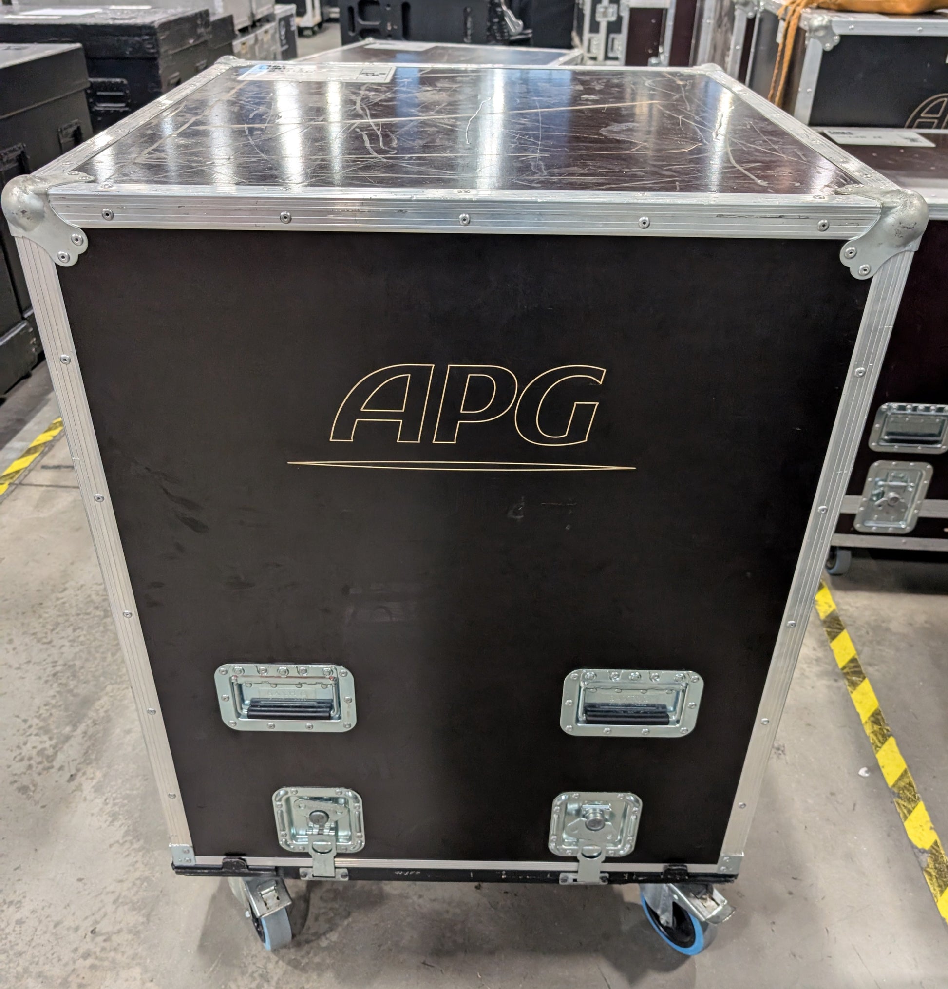 APG UL1115B Uniline Dedicated Bass Speaker, APG UL115B Subwoofer, APG Subwoofer, APG Line Array Low Frequency Speaker, We Sell Professional Audio Equipment. Audio Systems, Amplifiers, Consoles, Mixers, Electronics, Entertainment, Live Sound.