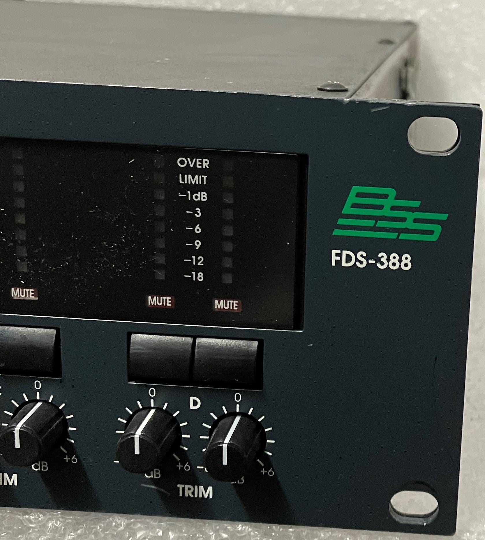 BSS FDS-388 Crossover, BSS Crossover, BSS Crossover Rack Gear, We Sell Professional Audio Equipment. Audio Systems, Amplifiers, Consoles, Mixers, Electronics, Entertainment, Live Sound.