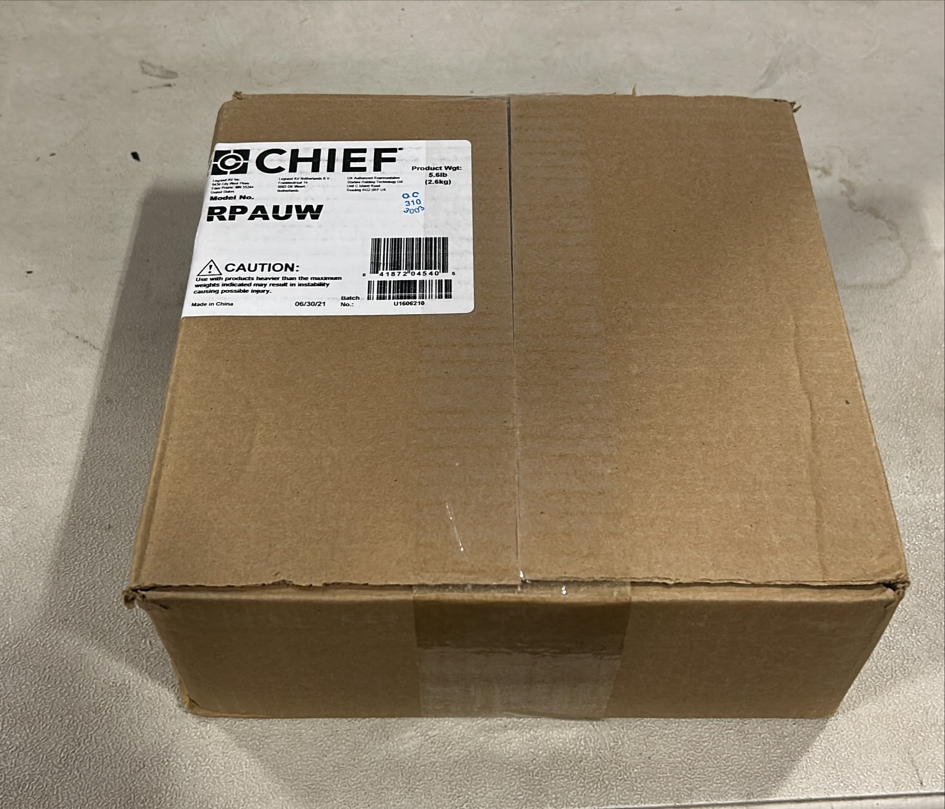 Chief RPAUW Universal Projector Mount, Chief Projector Mount, We Sell Professional Audio Equipment. Audio Systems, Amplifiers, Consoles, Mixers, Electronics, Entertainment, Live Sound