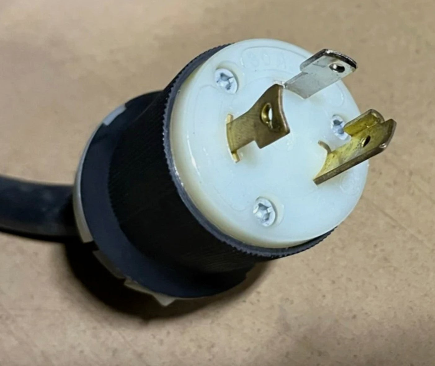 Crown Macro-Tech 3600vz Amplifier, L5 30 Connector
