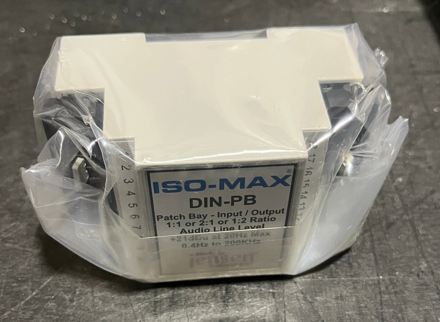 Jensen Transformers Iso-Max Single Channel Universal Line Isolator, Jensen Transformers DIN-PB Line Isolator, DIN-PB Single Channel Universal Line Isolator, Single Channel Line Isolator, We Sell Professional Audio Equipment. Audio Systems, Amplifiers, Consoles, Mixers, Electronics, Entertainment, Live Sound.