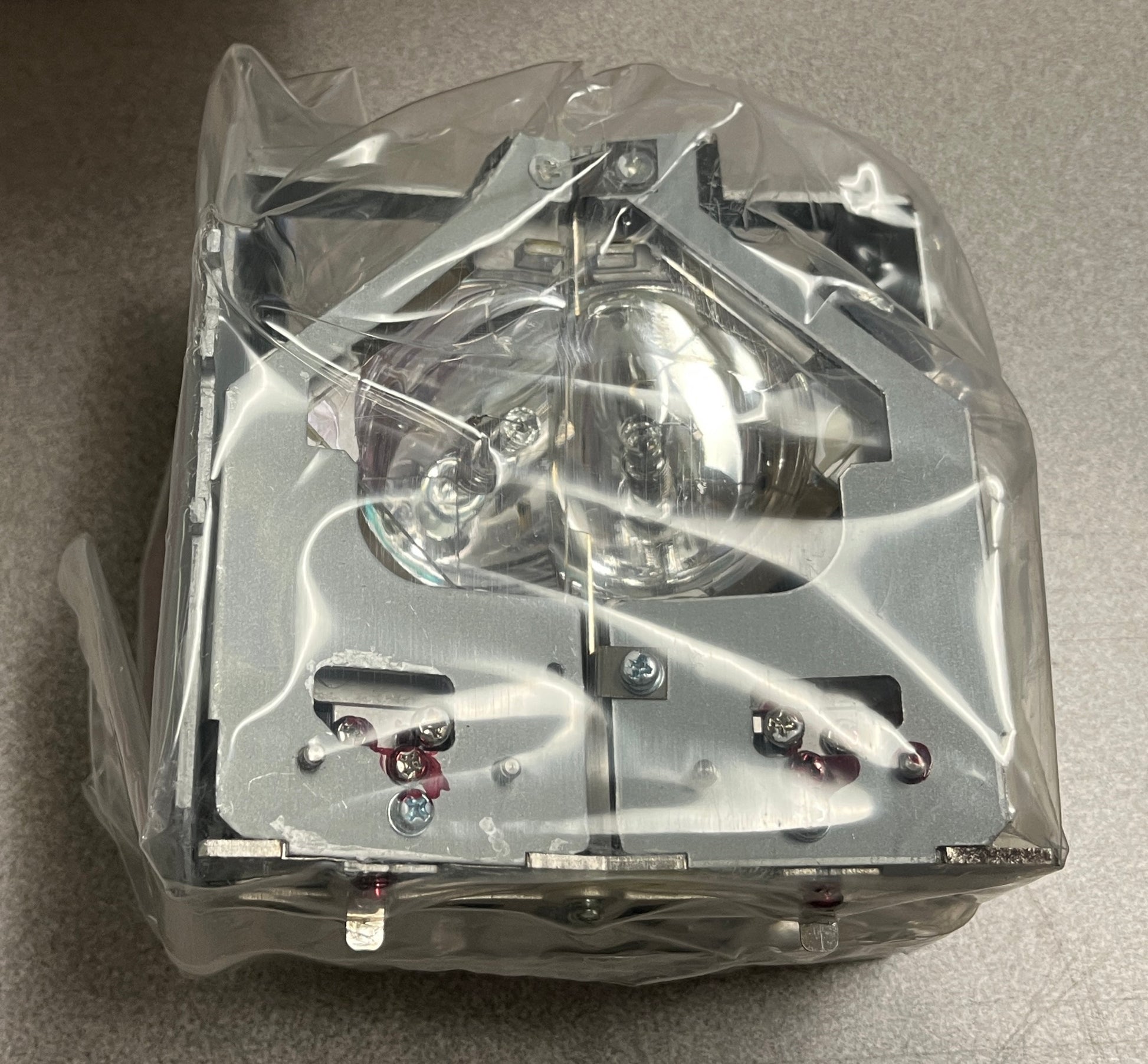 Digital Projection Twin Lamp Assembly, Digital Projection 001-742A, Twin Lamp Assembly Bulb, Digital Projection Lamp Bulb, We Sell Professional Audio Equipment. Audio Systems, Amplifiers, Consoles, Mixers, Electronics, Entertainment, Live Sound.