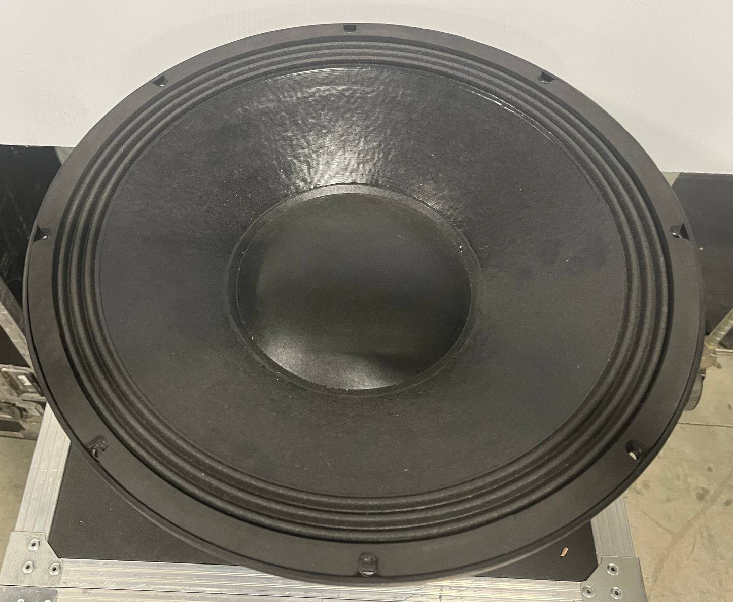 Faital Pro 18X2000, Faital Pro 18XL2000 Neodymium Woofer, Faital Pro 8 Ohm Woofer, We Sell Professional Audio Equipment. Audio Systems, Amplifiers, Consoles, Mixers, Electronics, Entertainment, Live Sound