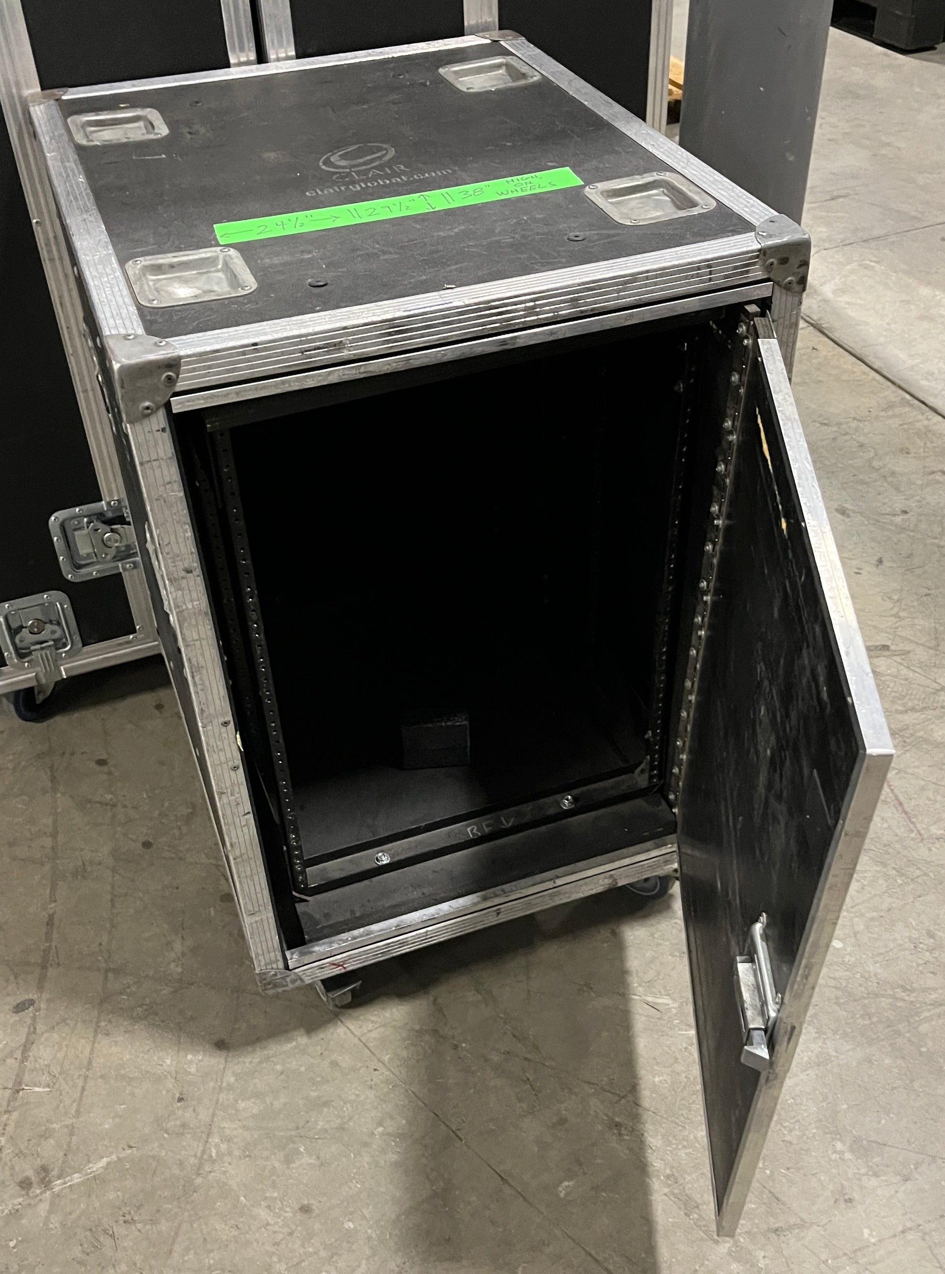 Road Flight Case on Wheels, Clair Flight Case on Wheels, Clair Road Case, 14 Rack Unit Road Case, 14RU Rack, We Sell Professional Audio Equipment. Audio Systems, Amplifiers, Consoles, Mixers, Electronics, Entertainment, Live Sound.