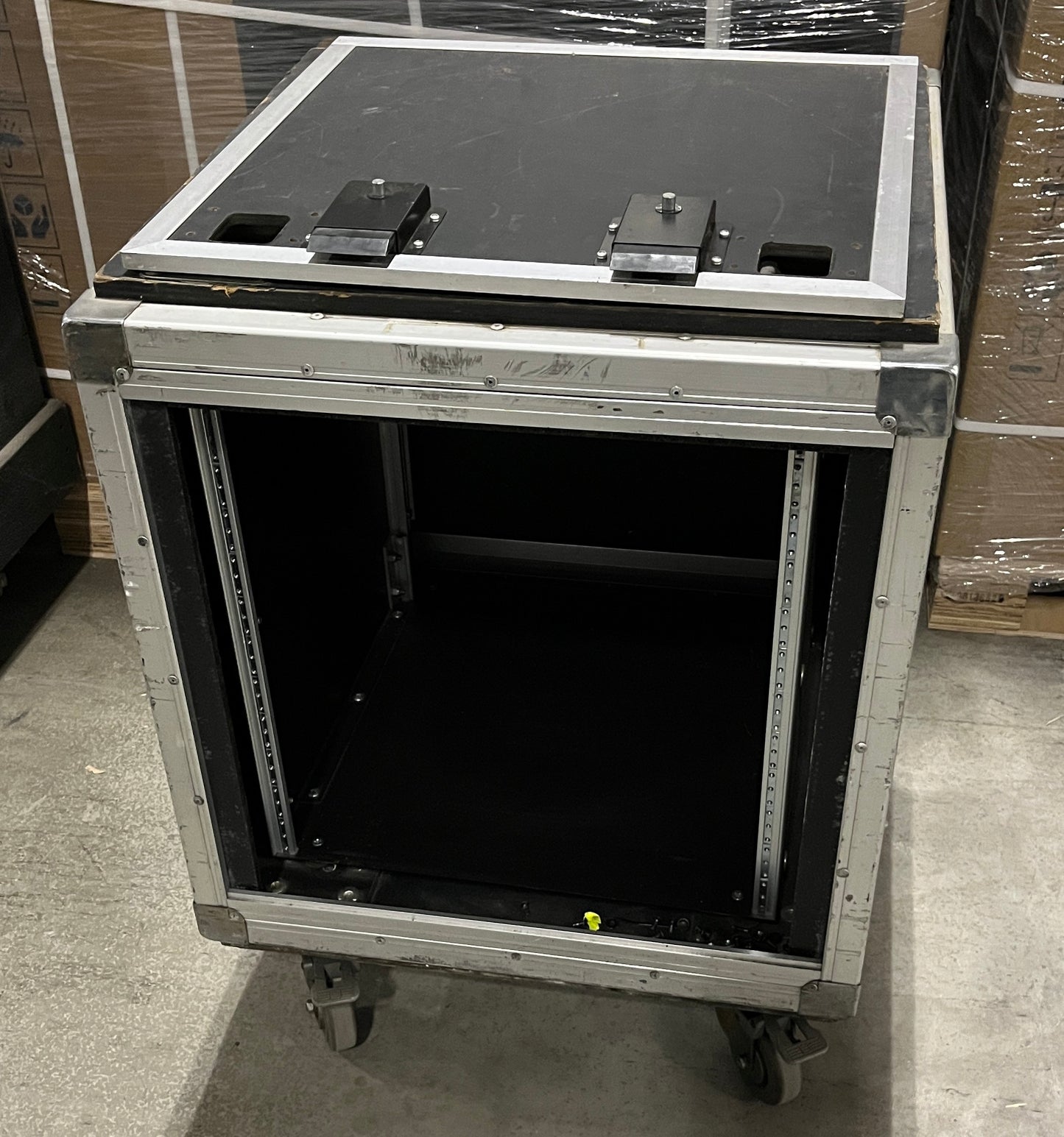 Road Flight Case, 12 Rack Units, Touring Case w/ Wheels