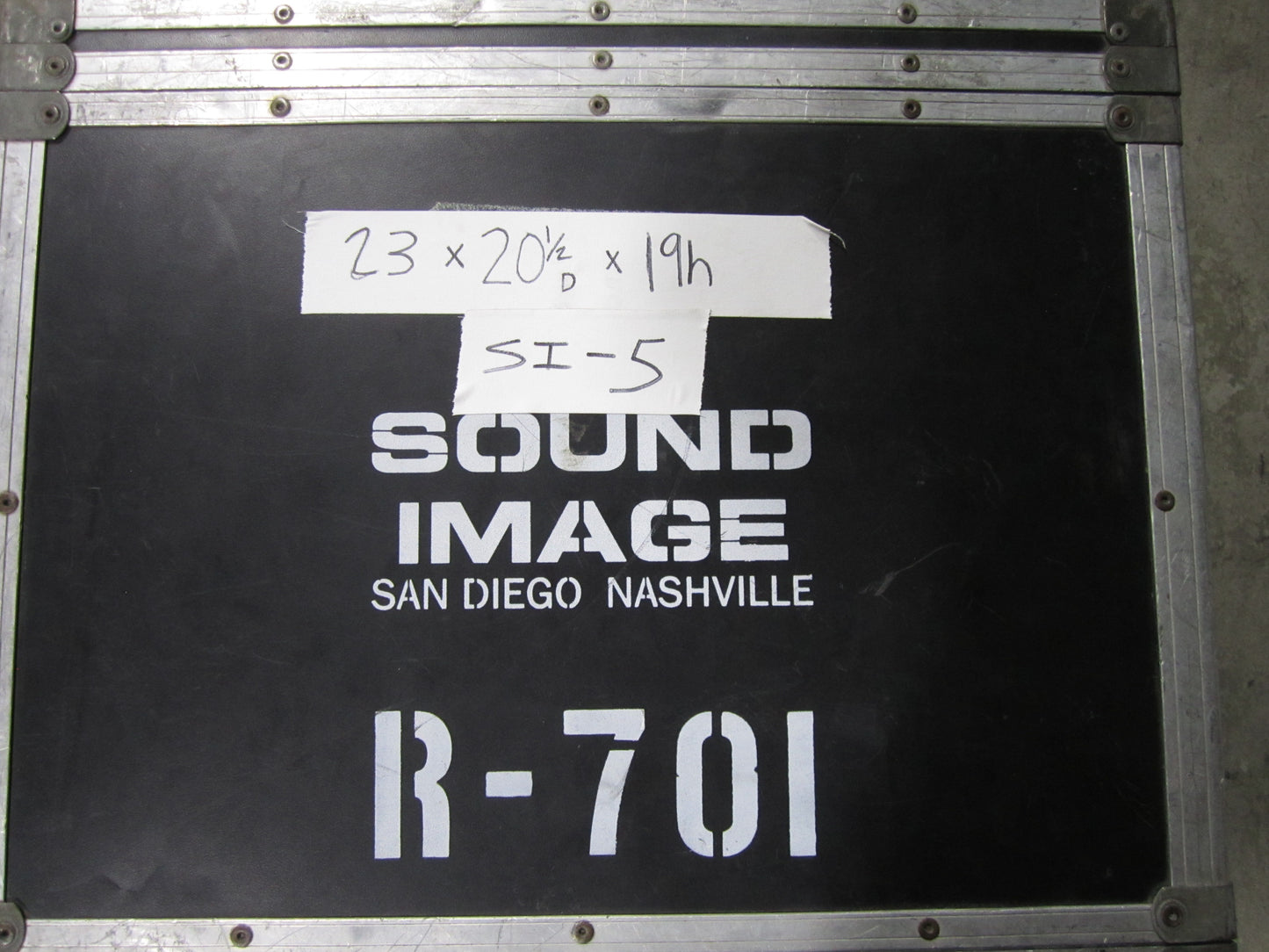 Road Flight Case 7RU Towing with Wheels and Retractable Handle