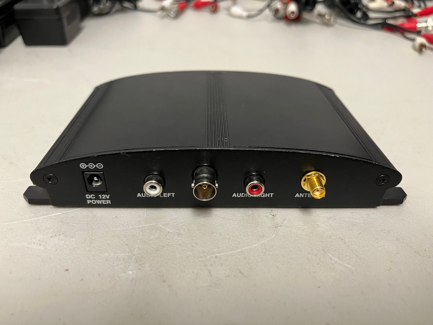 Used Videocomm 5808 5.8 GHz 8-Channel DeskTop Transmitter & Receiver Lot for Sale. We Sell Professional Audio Equipment. Audio Systems, Amplifiers, Consoles, Mixers, Electronics, Entertainment and Live Sound.
