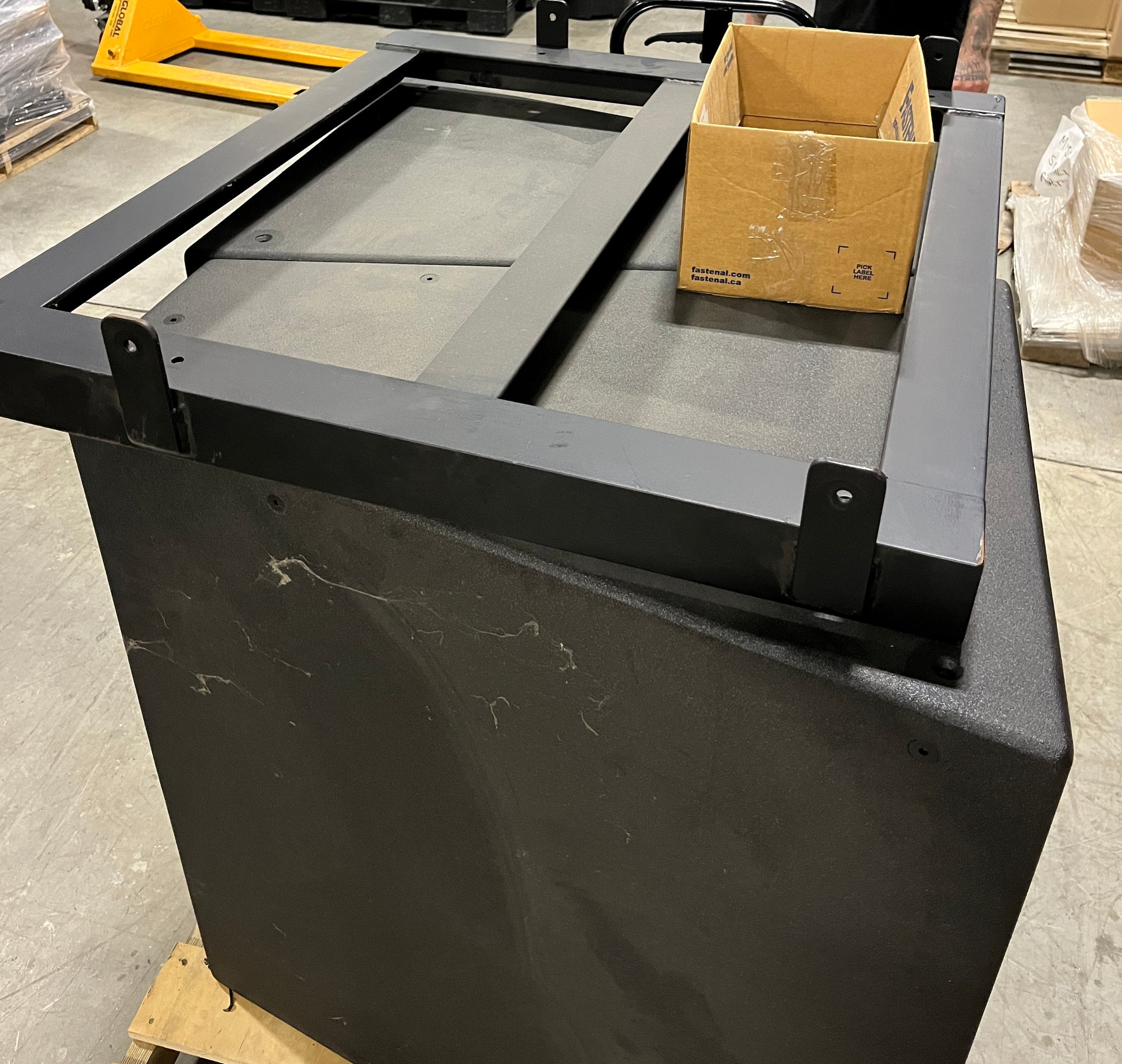 JBL PD5212/43 Full-Range, JBL PD5212/43 Full-Range 2-Way Loudspeaker Black, JBL PD5212 Black Speaker Pair, We Sell Professional Audio Equipment. Audio Systems, Amplifiers, Consoles, Mixers, Electronics, Entertainment, Live Sound