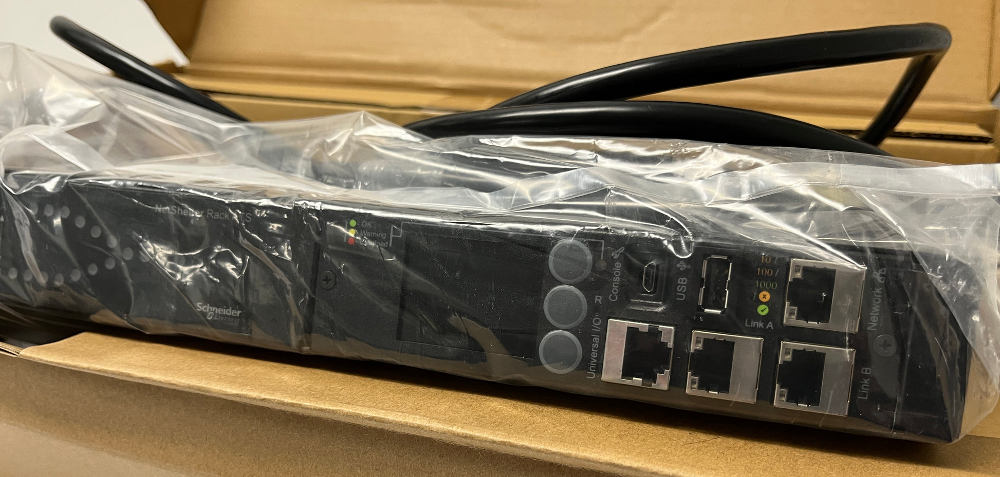 APC NetShelter Automatic Transfer Switch, APG AP4452A Switch, APG Transfer Switch, APG NetShelter Automatic Switch, APG AP4452A Switch, We Sell Professional Audio Equipment. Audio Systems, Amplifiers, Consoles, Mixers, Electronics, Entertainment, Live Sound