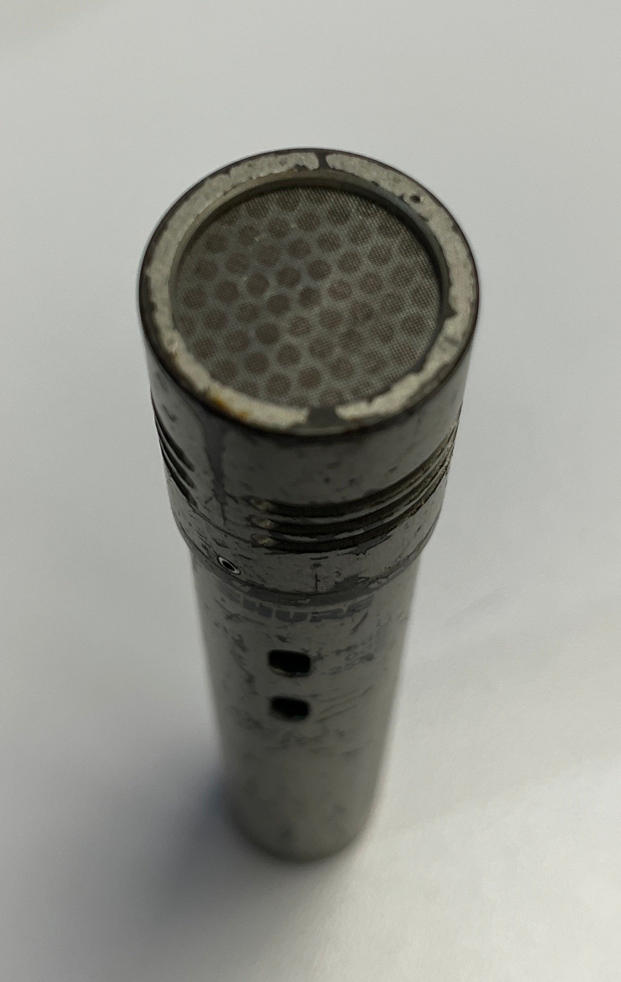 Shure KSM137/SL Small Condenser Cardioid Microphone, Shure KSM137/SL, KSM137/SL, Shure Condenser Microphone, Shure Microphones. We Sell Professional Audio Equipment. Audio Systems, Amplifiers, Consoles, Mixers, Electronics, Entertainment, Live Sound.