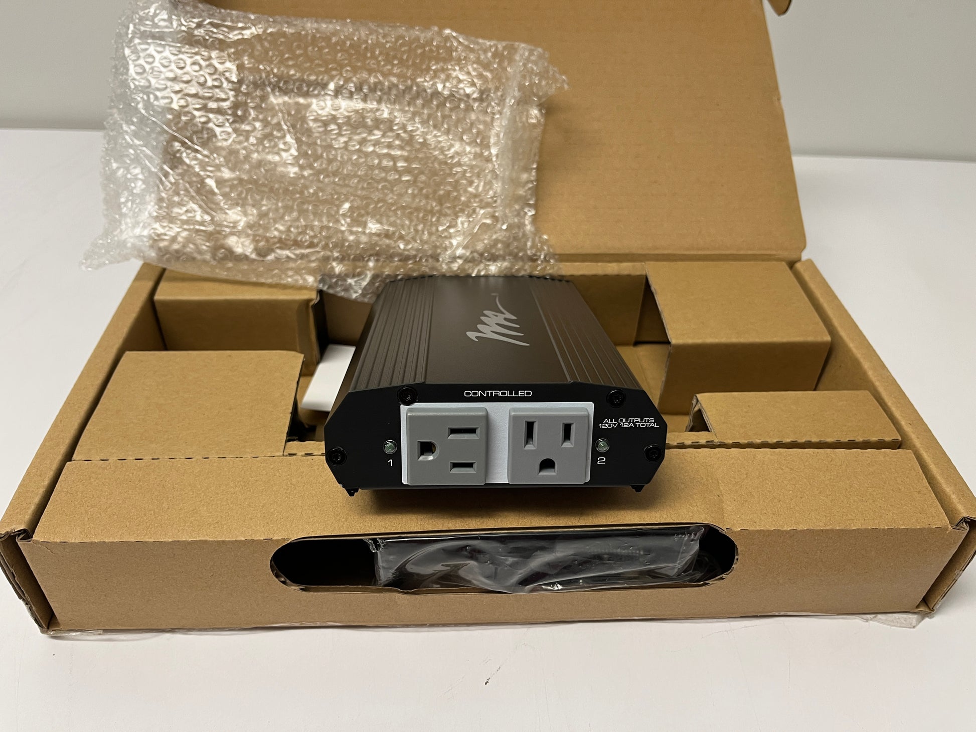 Middle Atlantic RLINK-215, Middle Atlantic IP controlled 2 Outlet Racklink, Middle Atlantic AC Power Module, We Sell Professional Audio Equipment. Audio Systems, Amplifiers, Consoles, Mixers, Electronics, Entertainment, Live Sound