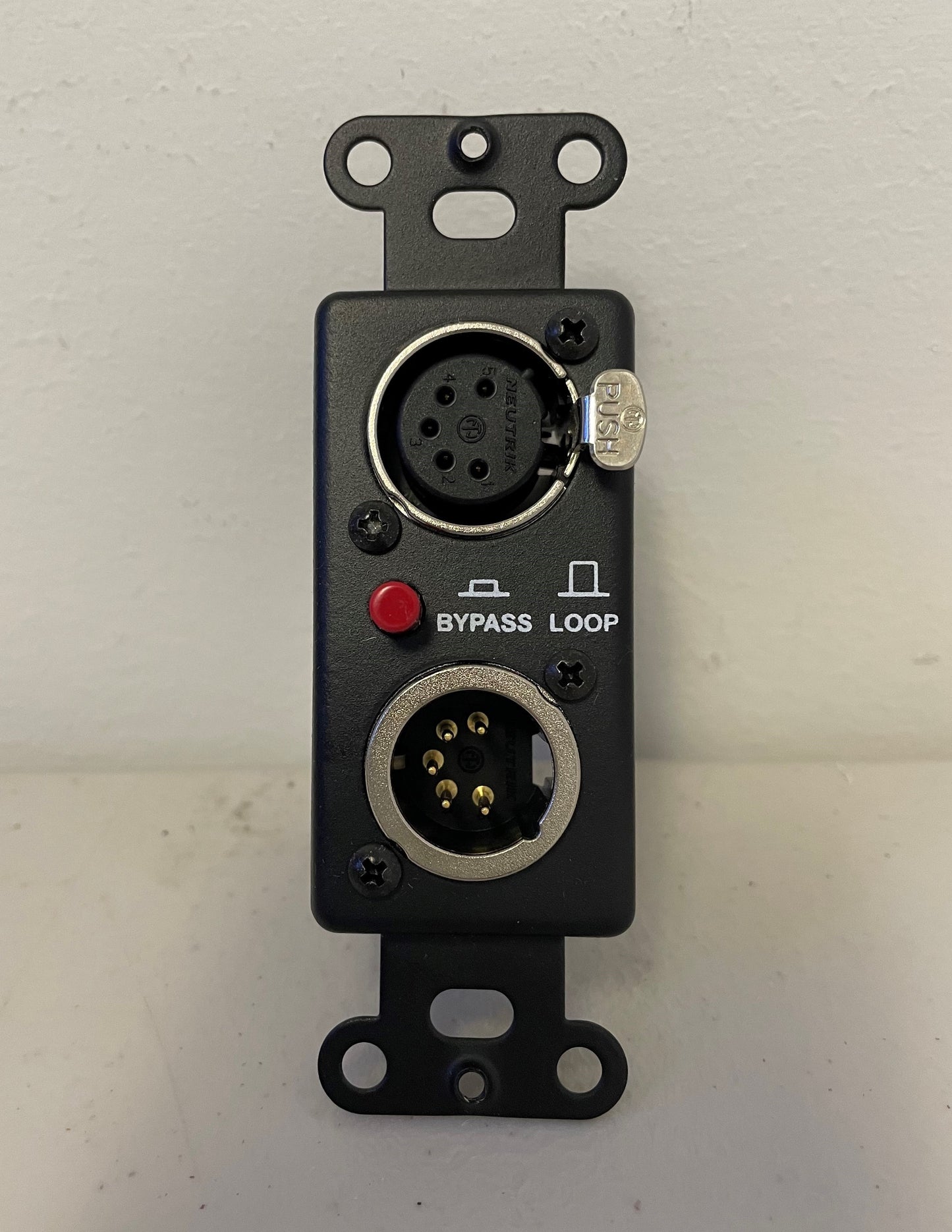 New Pathway Connectivity 5180 BL 5-Pin XLR M&F Passthrough. We Sell Professional Audio Equipment. Audio Systems, Amplifiers, Consoles, Mixers, Electronics, Entertainment and Live Sound.