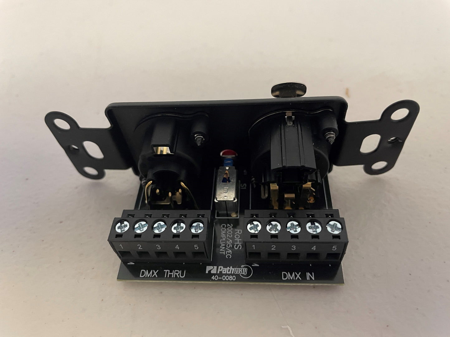 New Pathway Connectivity 5180 BL 5-Pin XLR M&F Passthrough. We Sell Professional Audio Equipment. Audio Systems, Amplifiers, Consoles, Mixers, Electronics, Entertainment and Live Sound.
