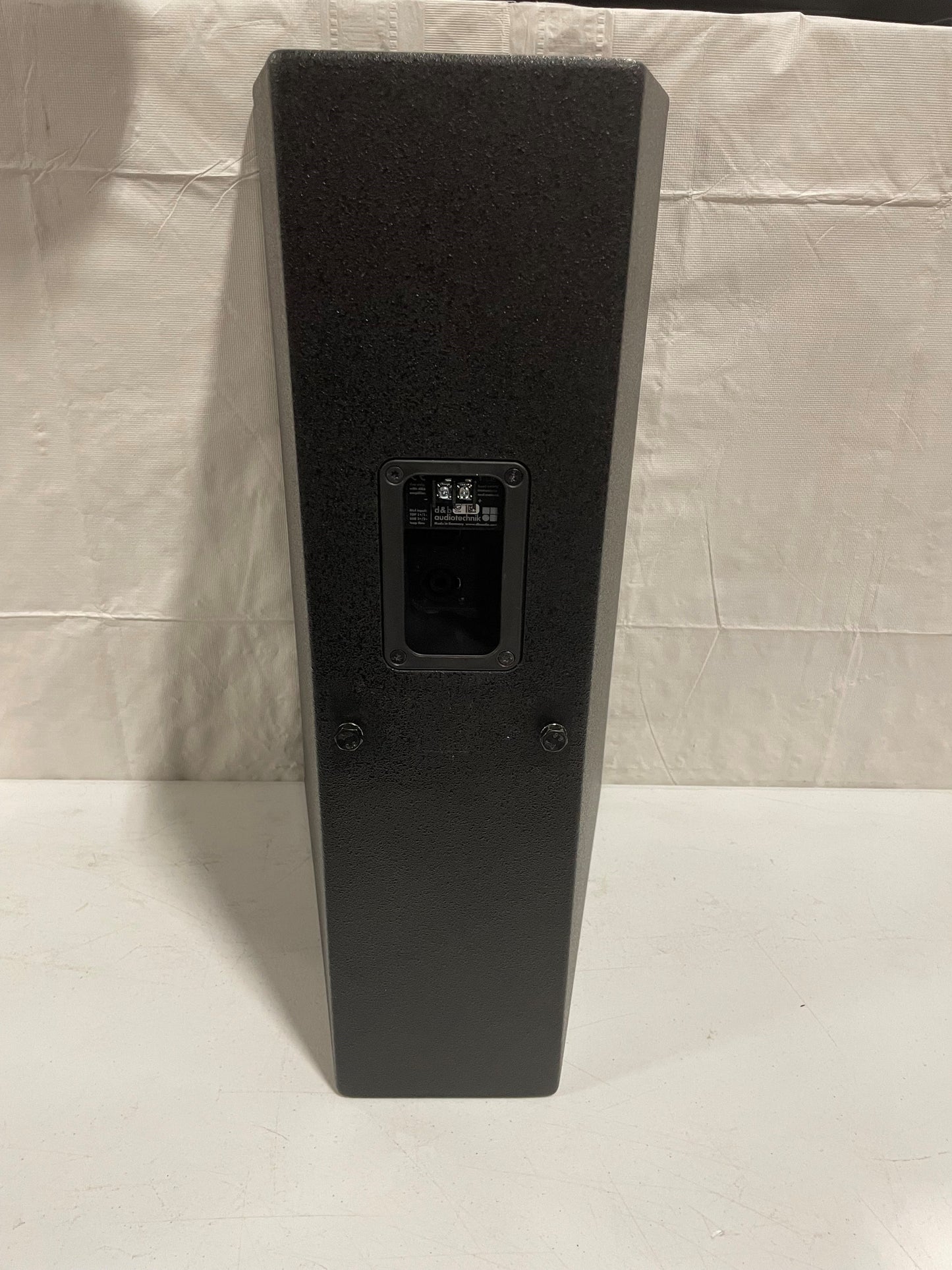 Pre-owned d&b 10S-D Speaker with Mounting Bracket for Sale. 					We Sell Professional Audio Equipment. Audio Systems, Amplifiers, Consoles, Mixers, Electronics, Entertainment, Sound, Live.