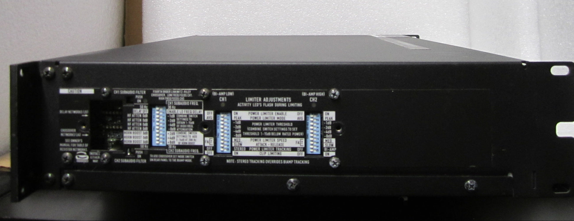 QSC Powerlight 236A Amplifier, QSC Amplifier, QSC Power Amplifier, QSC 236A, We Sell Professional Audio Equipment. Audio Systems, Amplifiers, Consoles, Mixers, Electronics, Entertainment, Live Sound
