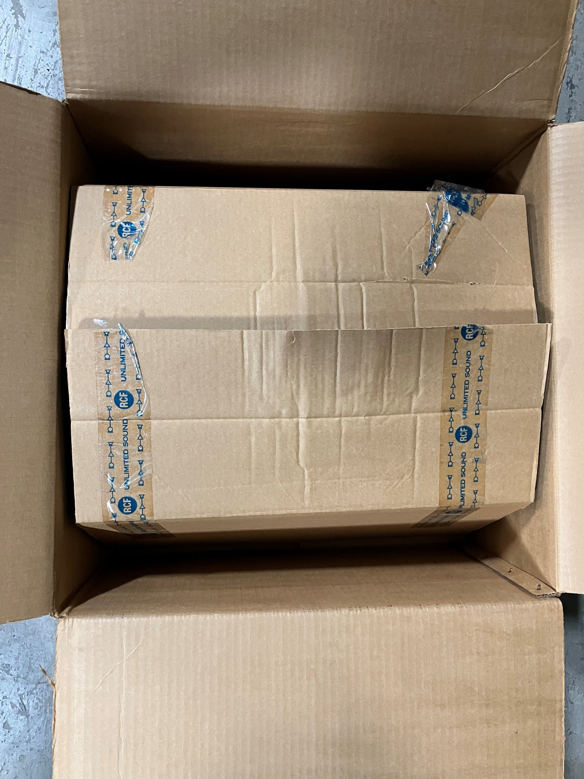 RCF LF18X400 18" High Power Woofer 2000W 8 ohm, New In Opened Box. We Sell Professional Audio Equipment. Audio Systems, Amplifiers, Consoles, Mixers, Electronics, Entertainment and Live Sound.