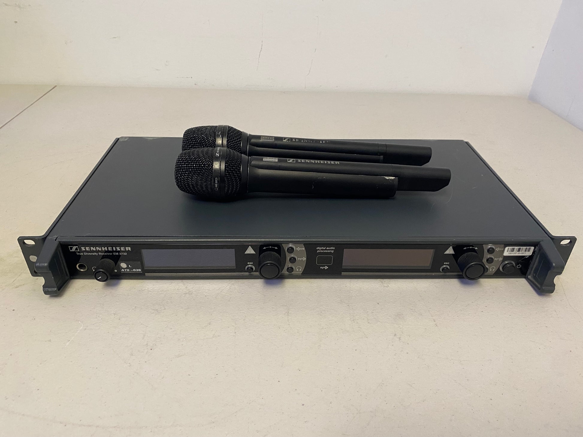 Sennheiser EM 3732-II Package, Sennheiser SKM 5200-II Package, Sennheiser L Band Package, Sennheiser Receiver and Transmitter Package L Band, Sennheiser EM 3732-II Receiver Mics, Sennheiser SKM 5200-II Rack Unit, We Sell Professional Audio Equipment. Audio Systems, Amplifiers, Consoles, Mixers, Electronics, Entertainment, Live Sound.