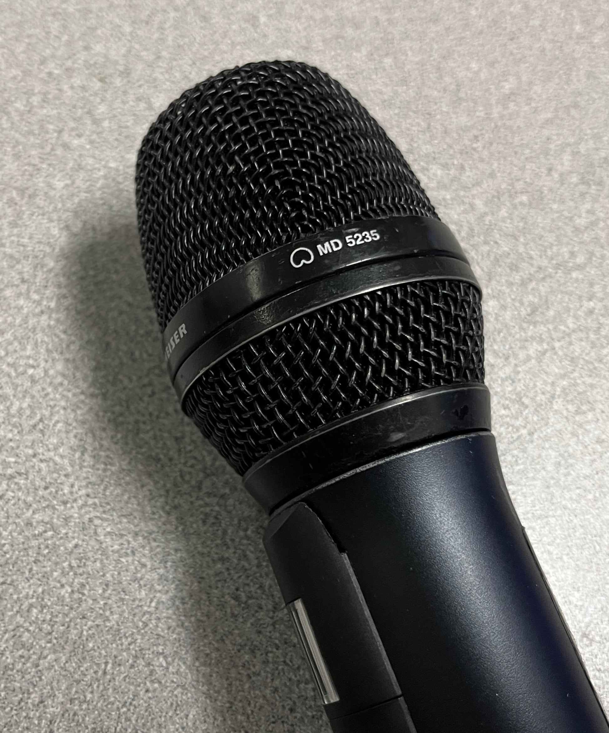 Sennheiser SKM 5000, Sennheiser Wireless Transmitter, Sennheiser Handheld, Sennheiser Handheld 506-529 MHz, Wireless Handheld Transmitter (506.200-529.875 MHz), We Sell Professional Audio Equipment. Audio Systems, Amplifiers, Consoles, Mixers, Electronics, Entertainment, Live Sound.
