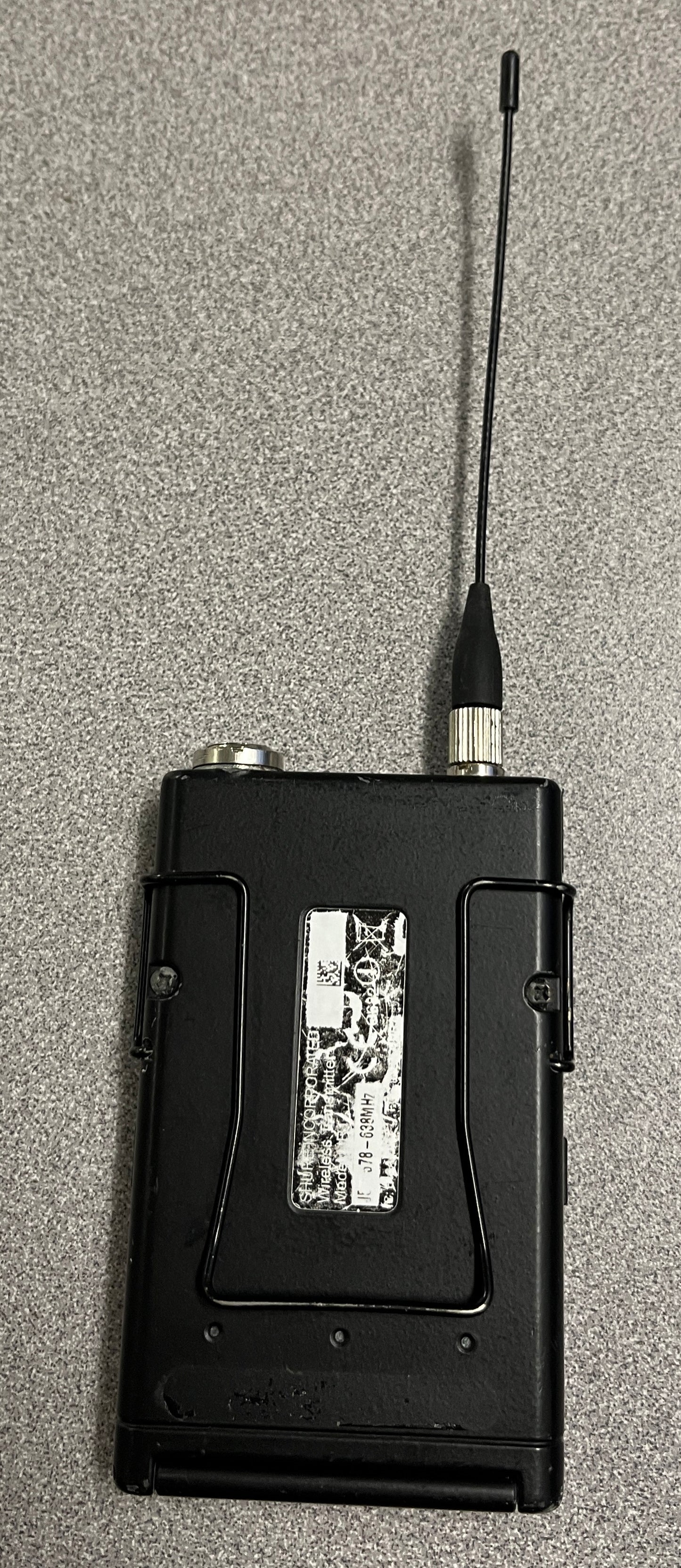 Shure UR1, Shure UR1 J5, Shure Bodypack Transmitter J5, Shure Bodypack Transmitter J5 578-638 MHz, We Sell Professional Audio Equipment. Audio Systems, Amplifiers, Consoles, Mixers, Electronics, Entertainment, Live Sound.