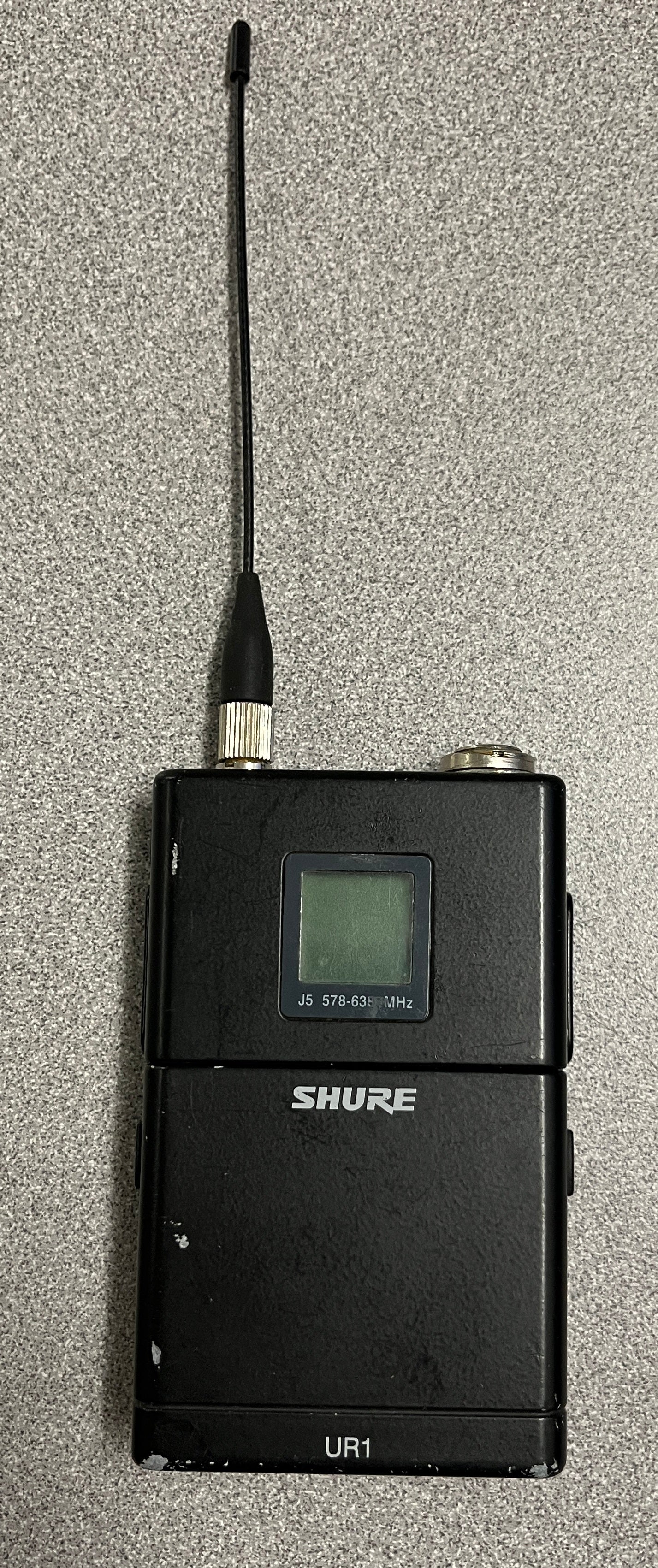 Shure UR1, Shure UR1 J5, Shure Bodypack Transmitter J5, Shure Bodypack Transmitter J5 578-638 MHz, We Sell Professional Audio Equipment. Audio Systems, Amplifiers, Consoles, Mixers, Electronics, Entertainment, Live Sound.