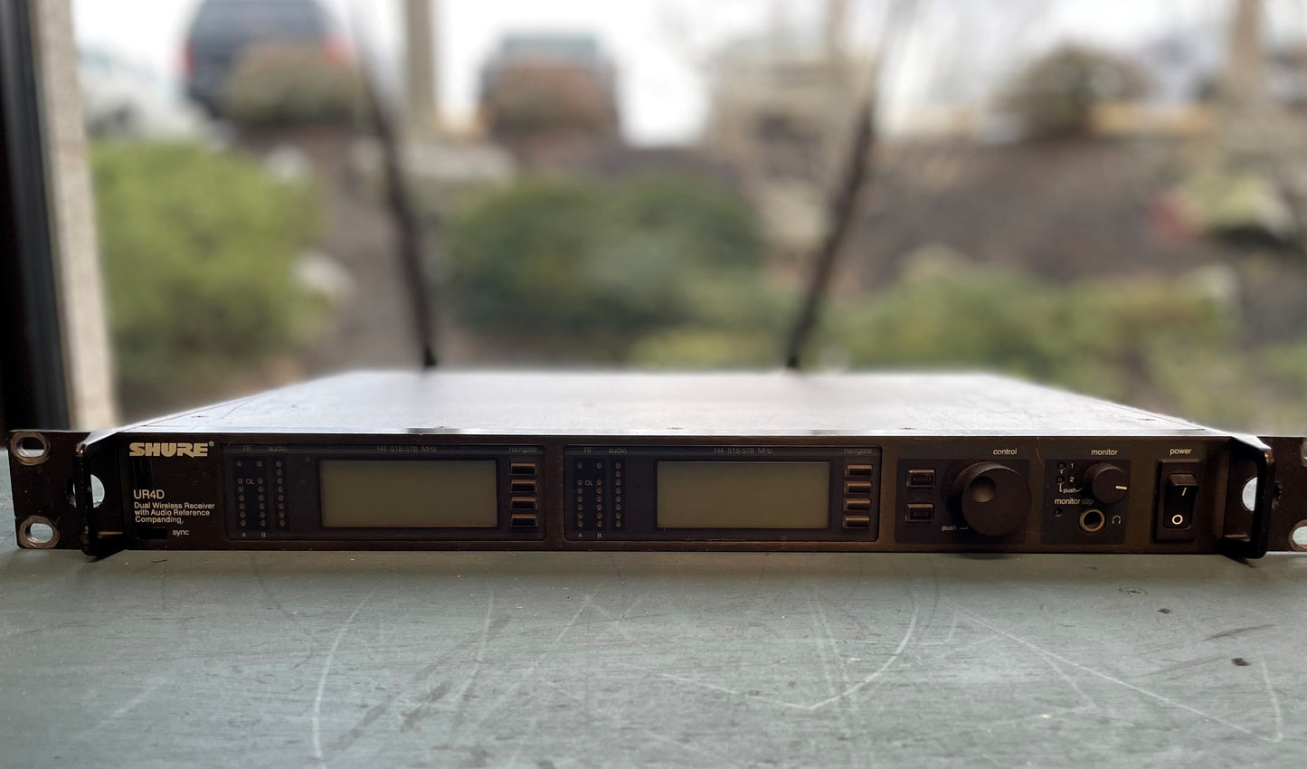 Shure UR4D Receiver H4, Shure H4 Receiver, Shure H4 Wireless Receiver, Shure H4, 518-578 MHz, We Sell Professional Audio Equipment. Audio Systems, Amplifiers, Consoles, Mixers, Electronics, Entertainment, Live Sound.