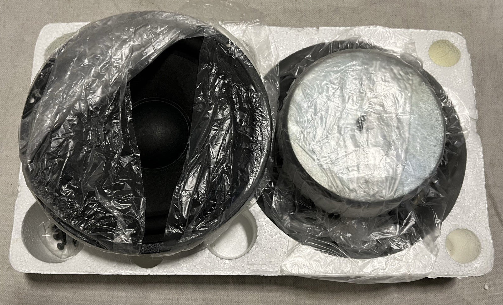 6.5" woofer, 6.5" Speaker, Silver Flute Woofer Wool Cone, Silver Flute W17RC38-04, Silver Flute 6.5" Woofer, 
We Sell Professional Audio Equipment. Audio Systems, Amplifiers, Consoles, Mixers, Electronics, Entertainment, Live Sound.