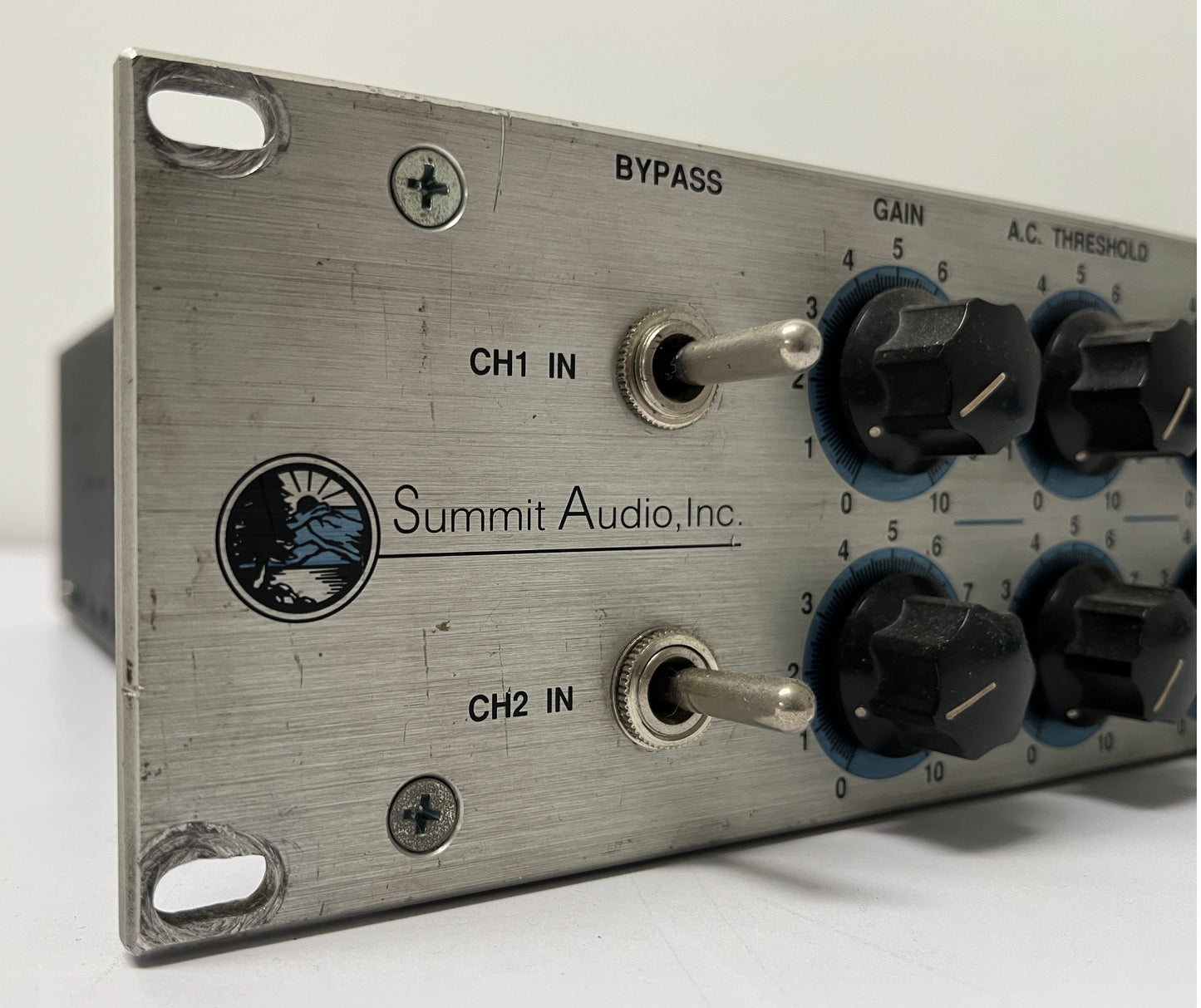 Summit Audio DCL-200, Summit Audio 2-Channel Tube Compressor, 2 Channel Tube Compressor, Audio Tube Compressor, Summit Audio Tube Compressor, We Sell Professional Audio Equipment. Audio Systems, Amplifiers, Consoles, Mixers, Electronics, Entertainment, Live Sound