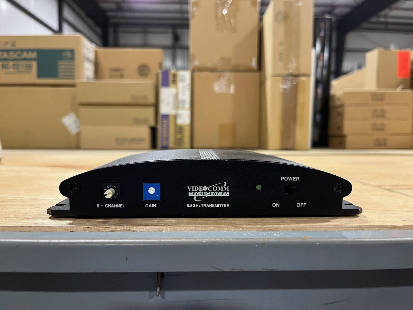 Videocomm Technologies 8 Channel DeskTop Transmitter & Receiver Lot, 5808 5.8 GHz