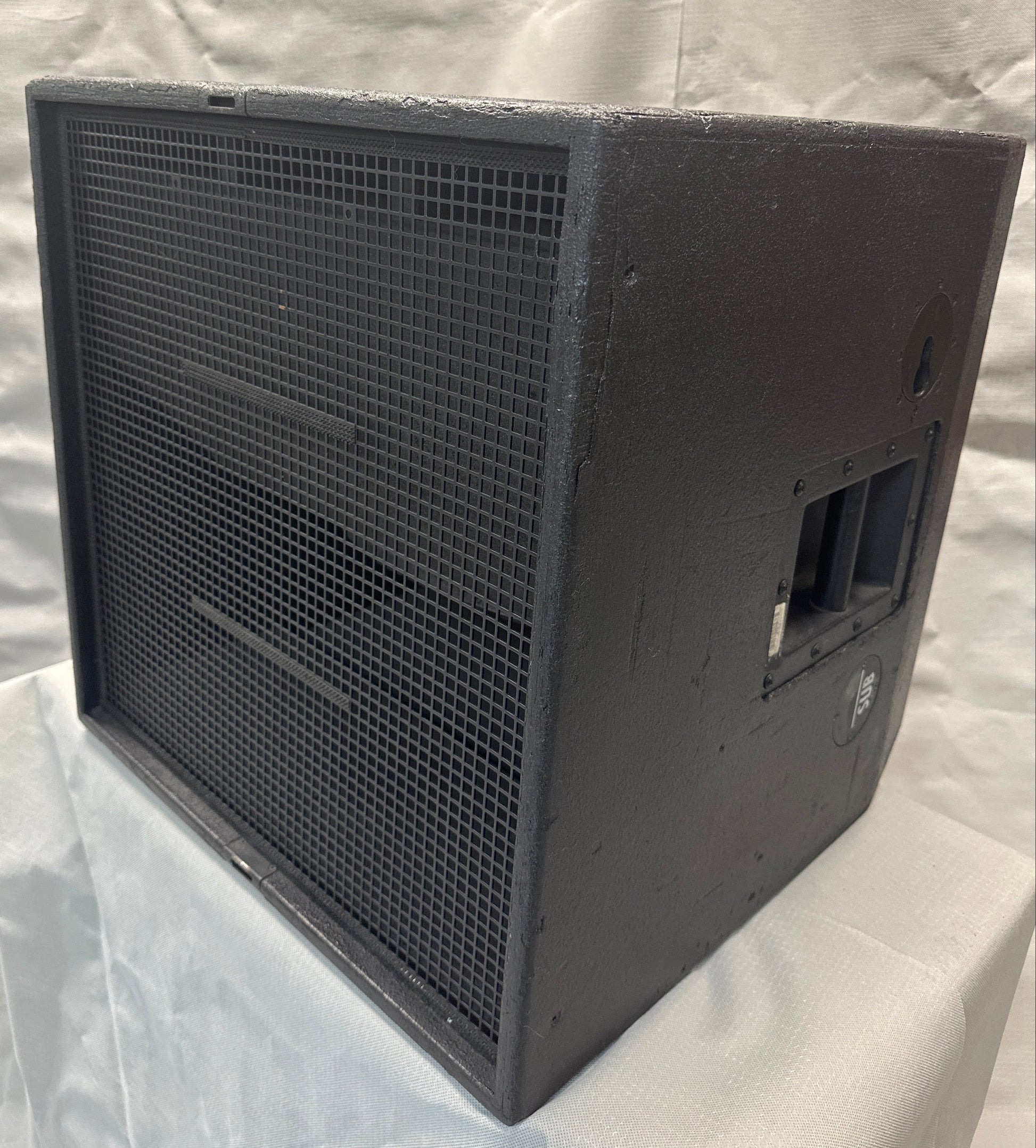 d&b C4 Subwoofer, Used d&b Speaker System, Used d&b C4 Subwoofer, d&b 18 inch subwoofer, d&b Single 18" Subwoofer, We Sell Professional Audio Equipment. Audio Systems, Amplifiers, Consoles, Mixers, Electronics, Entertainment, Live Sound