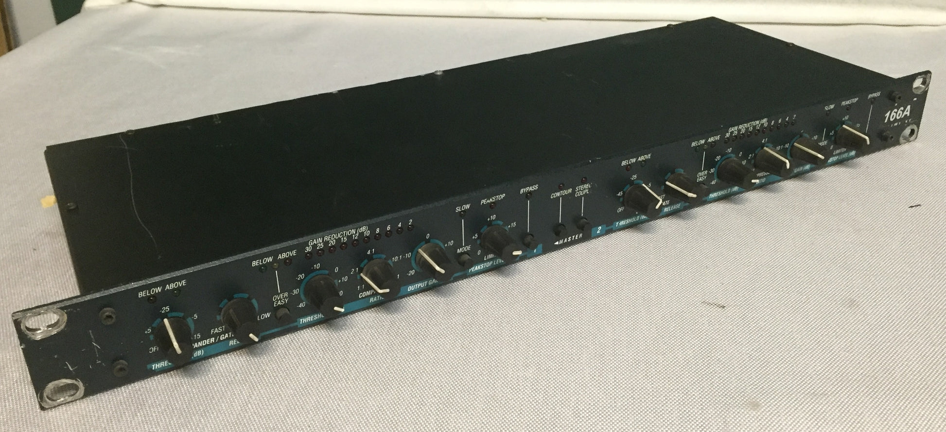 DBX 166A, dbx 166a compressor/limiter, dbx outboard gear, dbx rack gear, dbx fx gear. We Sell Professional Audio Equipment. Audio Systems, Amplifiers, Consoles, Mixers, Electronics, Entertainment, Sound, Live.