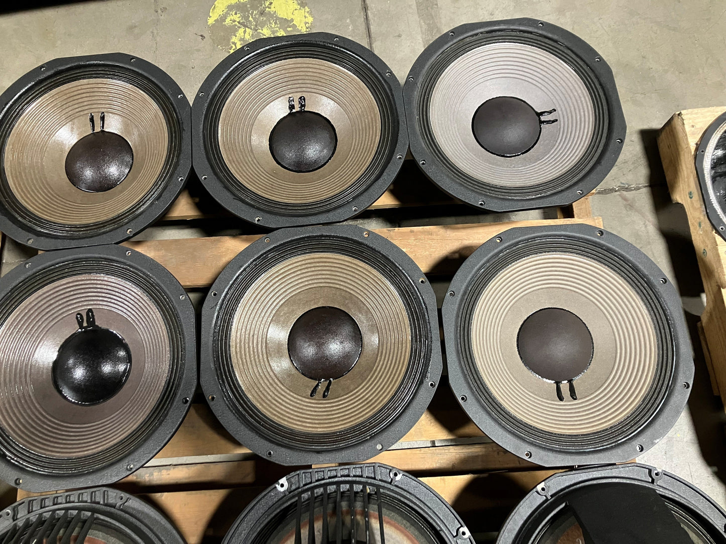 JBL 1400 PRO 14" Woofer 8 ohm, JBL 1400 PRO, JBL 14" Speaker, JBL 1400, JBL 1400 14". We Sell Professional Audio Equipment. Audio Systems, Amplifiers, Consoles, Mixers, Electronics, Entertainment, Live Sound.