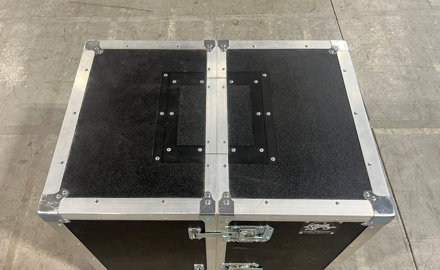 Clair Brothers 1AM Monitor Touring Case, Clair 1 AM Tour Case, Clair Brothers Touring Case, 1 AM Monitor Case, Clair 1 AM Case. We Sell Professional Audio Equipment. Audio Systems, Amplifiers, Consoles, Mixers, Electronics, Entertainment, Live Sound.