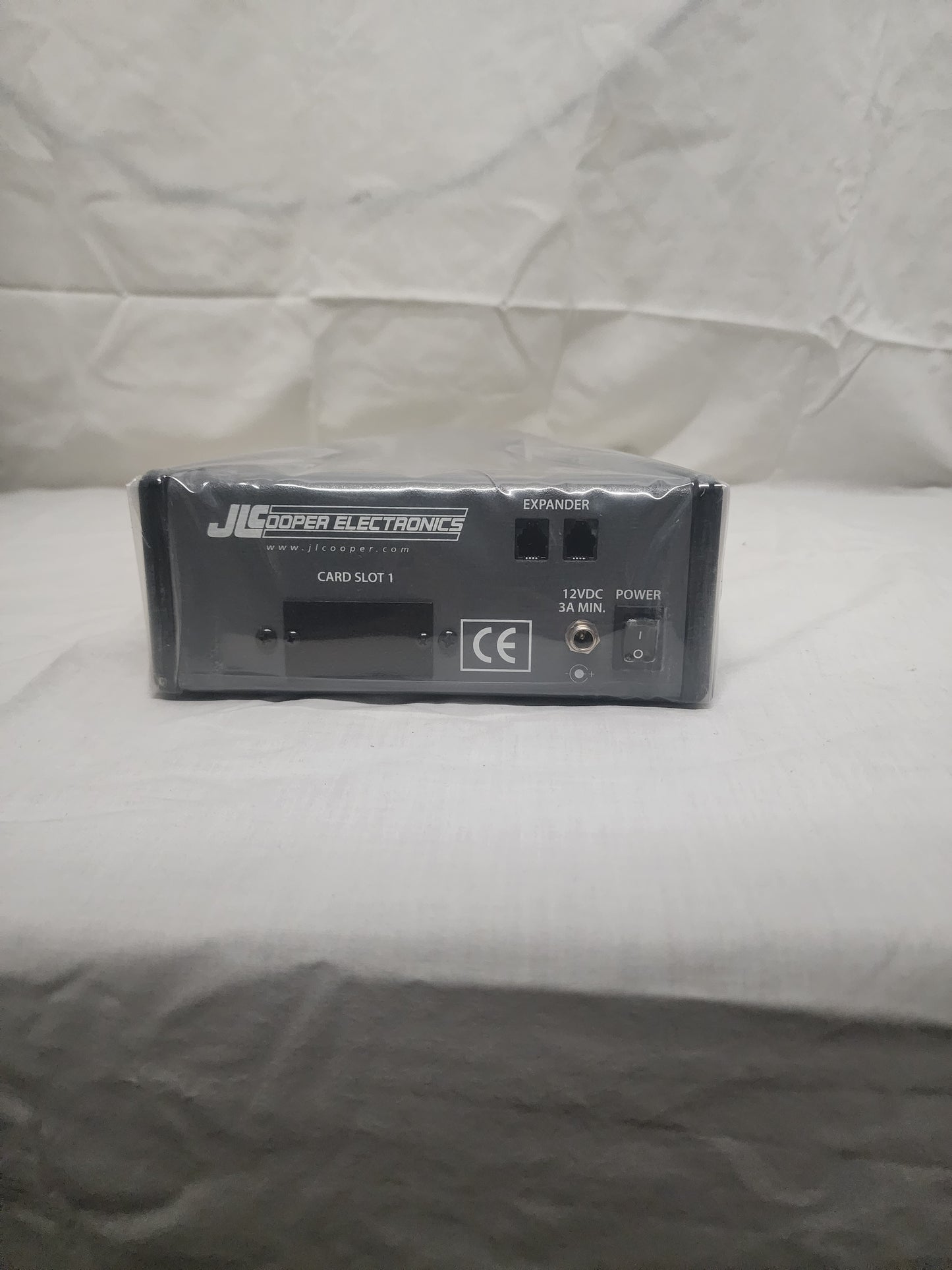 New JLCooper Eclipse TX Midnight Compact Transport Controller for Sale. We Sell Professional Audio Equipment. Audio Systems, Amplifiers, Consoles, Mixers, Electronics, Entertainment and Live Sound.