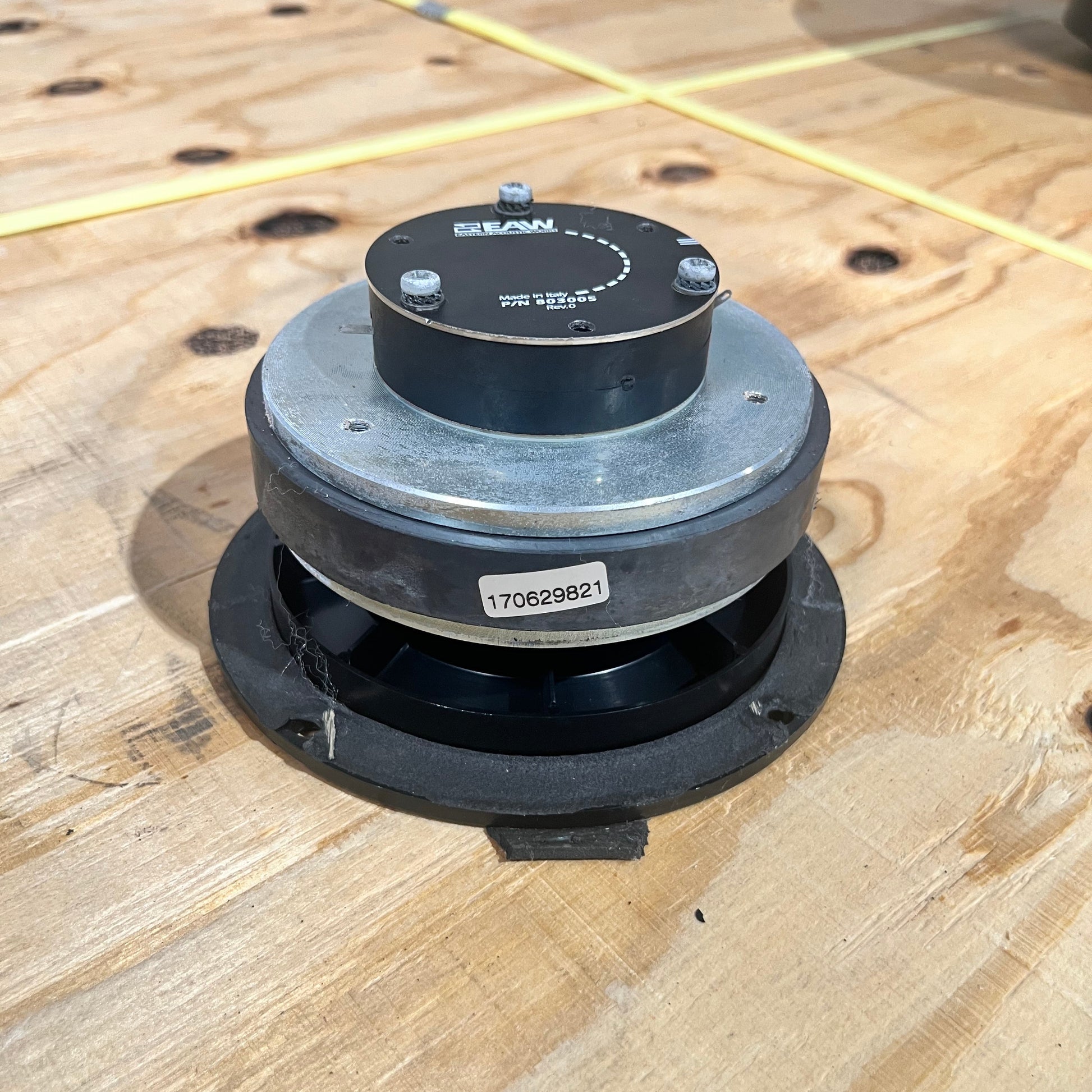 EAW P/N 803005 Rev O 1" Compression Driver, Rev O Compression Driver, EAW Compression Driver, EAW P/N 803005, 803005 Rev O. We Sell Professional Audio Equipment. Audio Systems, Amplifiers, Consoles, Mixers, Electronics, Entertainment, Live Sound.
