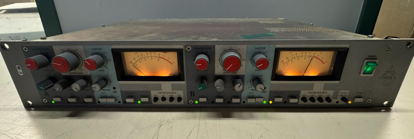Dual Compressor/Limiter, Amek System 9098 Compressor/limiter by Rupert Neve, Amek Rupert Neve Model, Amek 9098 Compressor/Limiter. We Sell Professional Audio Equipment. Audio Systems, Amplifiers, Consoles, Mixers, Electronics, Entertainment, Live Sound.