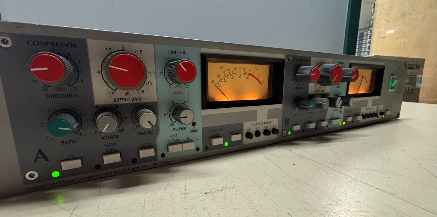 Dual Compressor/Limiter, Amek System 9098 Compressor/limiter by Rupert Neve, Amek Rupert Neve Model, Amek 9098 Compressor/Limiter. We Sell Professional Audio Equipment. Audio Systems, Amplifiers, Consoles, Mixers, Electronics, Entertainment, Live Sound.