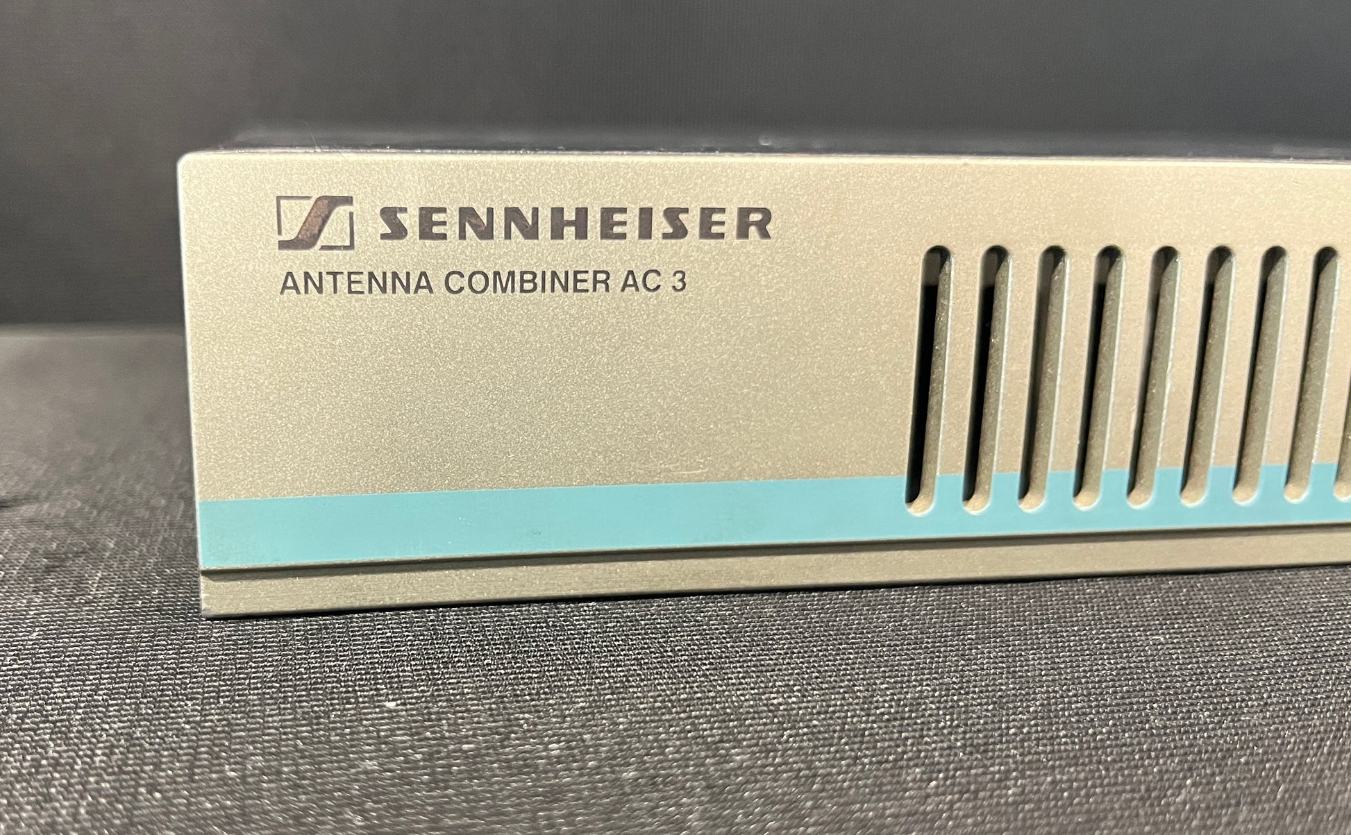 Sennheiser AC3 Antenna Combiner, Sennheiser AC3, Sennheiser Antenna Combiner, Sennheiser AC3 Combiner for G3, Sennheiser SR300 IEM. We Sell Professional Audio Equipment. Audio Systems, Amplifiers, Consoles, Mixers, Electronics, Entertainment, Live Sound.