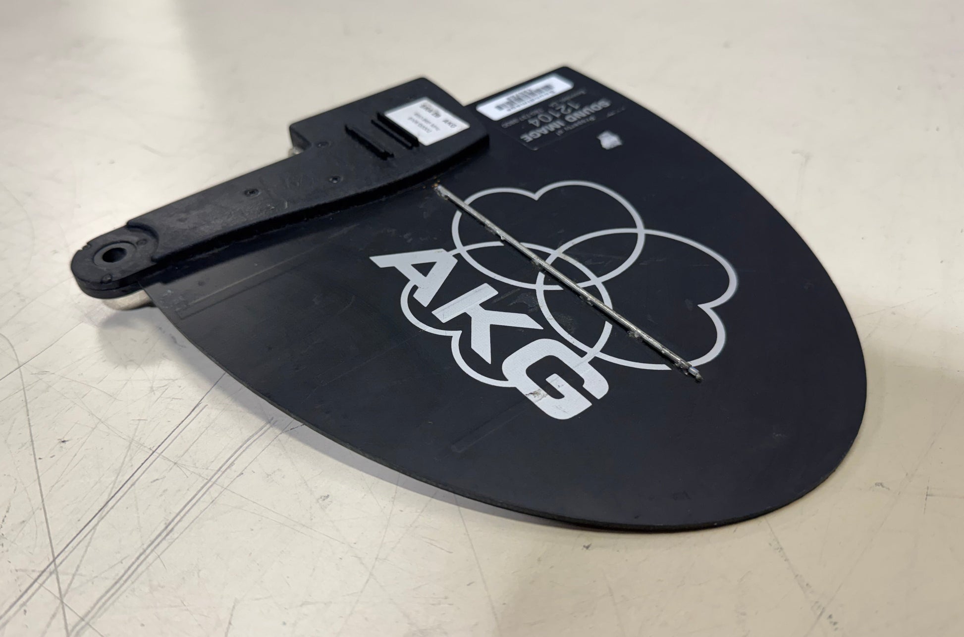 AKG SRA 2B Active Directional Antenna (650-865 MHz), AKG SRA 2B Antenna, AKG SRA 2B, AKG Antenna, 650-865 MHz Antenna. We Sell Professional Audio Equipment. Audio Systems, Amplifiers, Consoles, Mixers, Electronics, Entertainment, Live Sound.