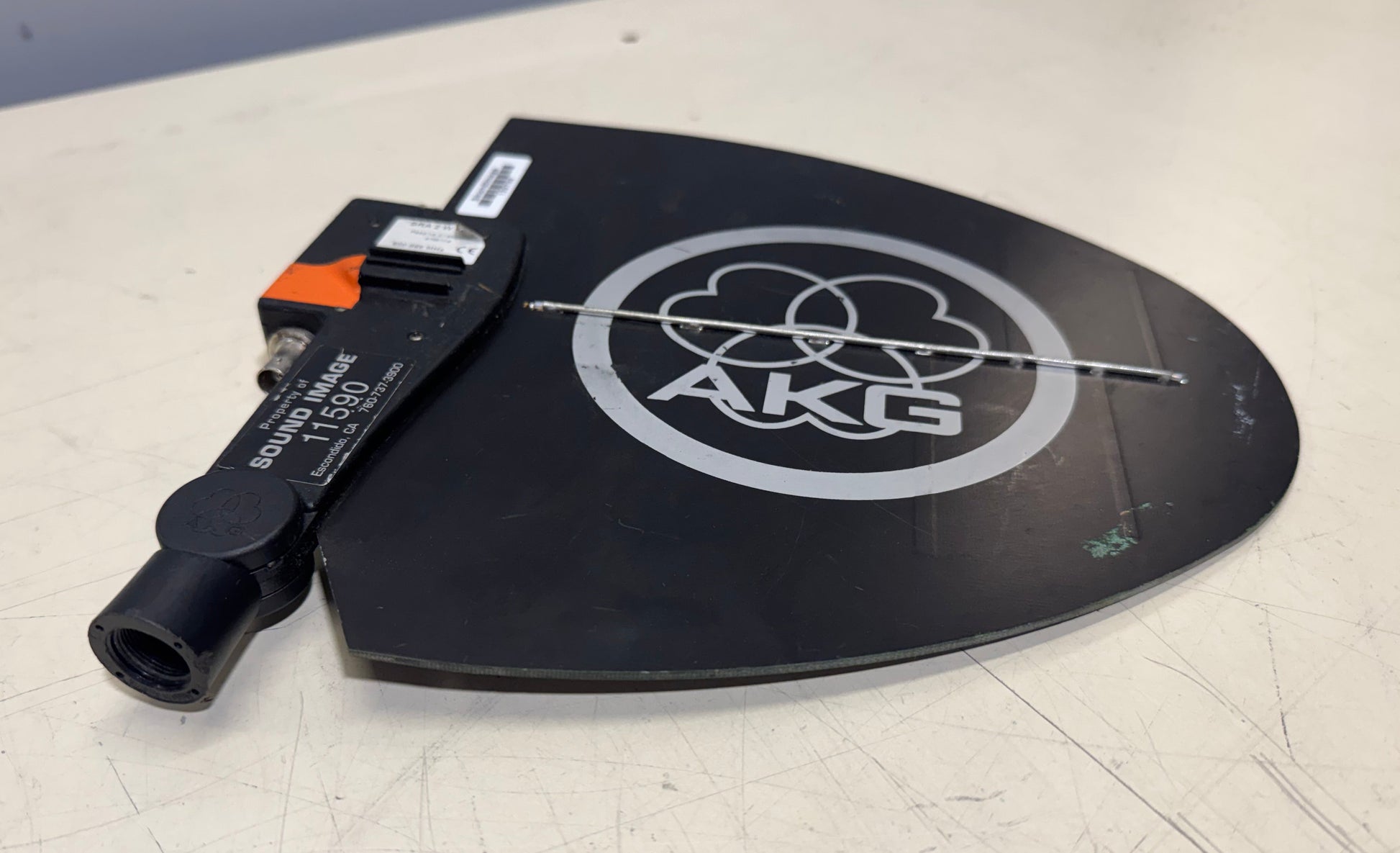 AKG SRA 2W Passive Directional Antenna (500-865 MHz), AKG SRA 2W, AKG 2W Passive Antenna, AKG SRA Antenna, 500-865 MHz Antenna. We Sell Professional Audio Equipment. Audio Systems, Amplifiers, Consoles, Mixers, Electronics, Entertainment, Live Sound.