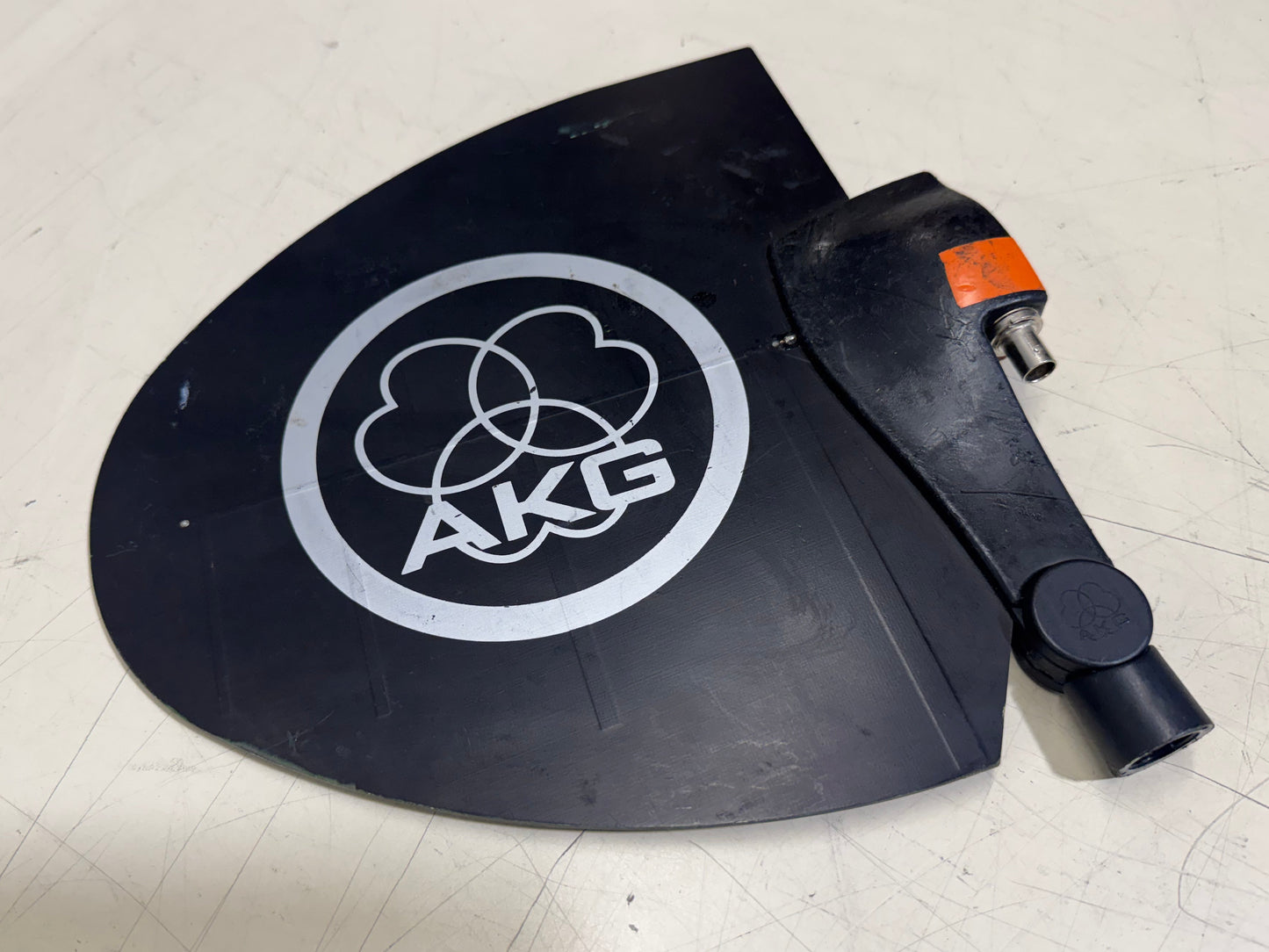 AKG SRA 2W Passive Directional Antenna (500-865 MHz), AKG SRA 2W, AKG 2W Passive Antenna, AKG SRA Antenna, 500-865 MHz Antenna. We Sell Professional Audio Equipment. Audio Systems, Amplifiers, Consoles, Mixers, Electronics, Entertainment, Live Sound.