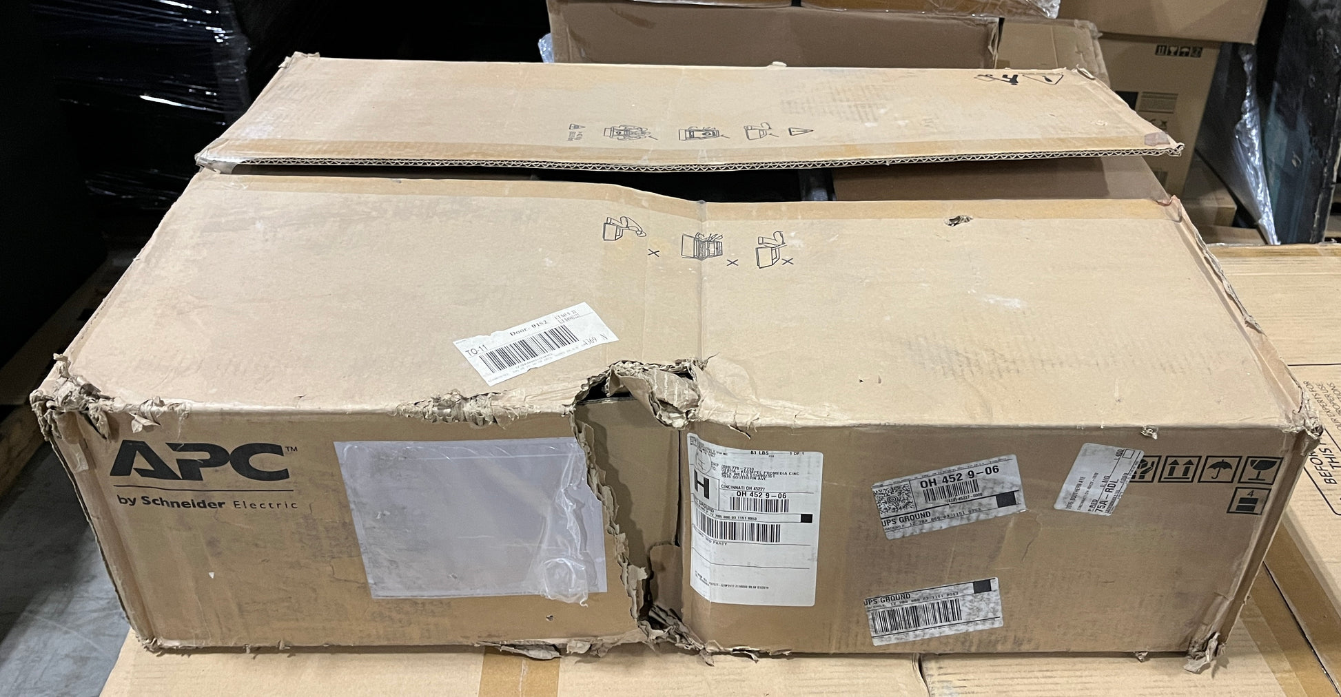 APC UPS 3000VA, APC Smart-UPS, APC Single Phase UPS, APC 3000VA Smart-UPS Single Phase, APC 3000VA Uninterruptible Power Supply, We Sell Professional Audio Equipment. Audio Systems, Amplifiers, Consoles, Mixers, Electronics, Entertainment, Live Sound