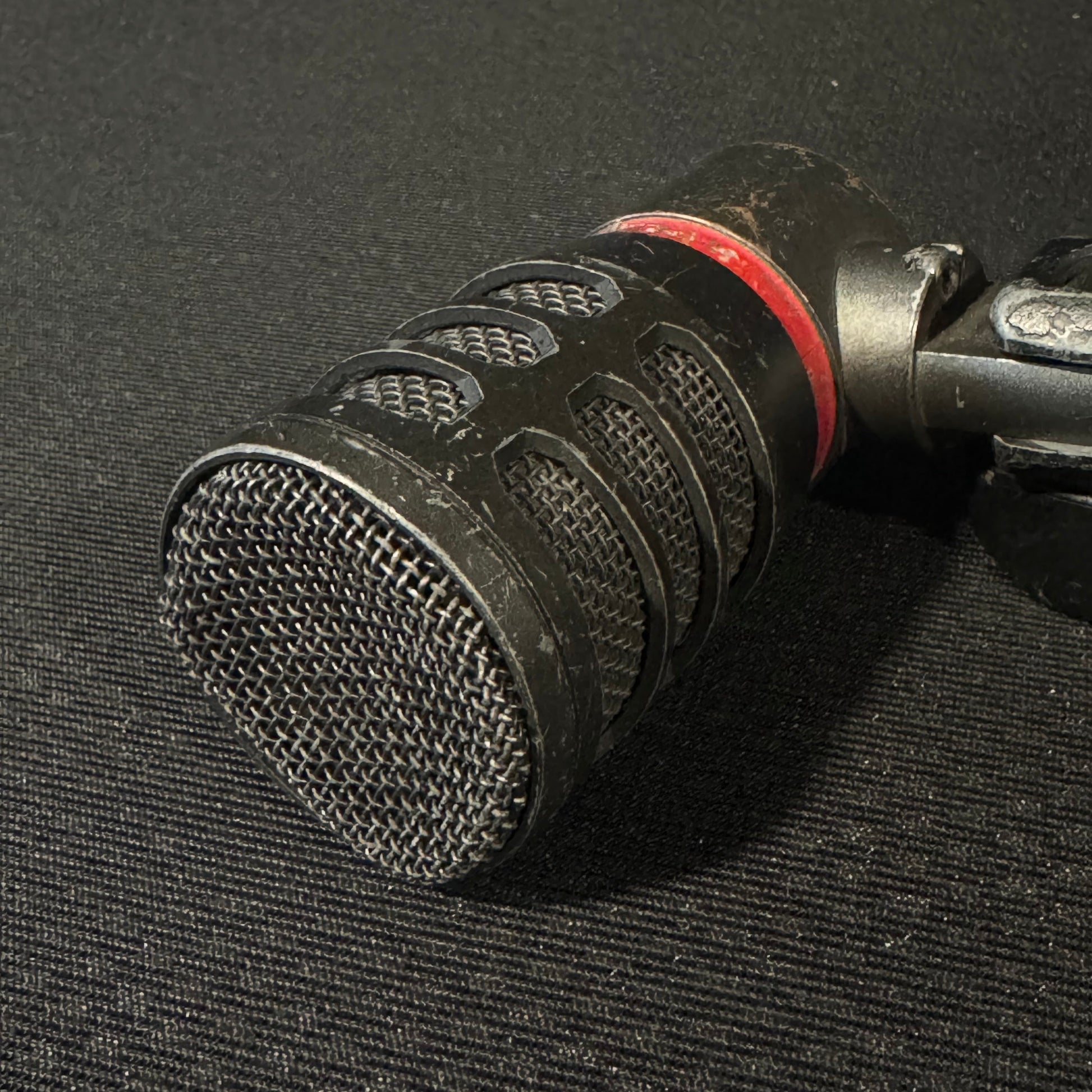 Audio-Technica ATM23HE Dynamic Hypercardioid Microphone, Audio-Technica ATM23HE, ATM23HE, Audio-Technica Dynamic Microphone, Audio-Technica Dynamic Hypercardiod Mic. We Sell Professional Audio Equipment. Audio Systems, Amplifiers, Consoles, Mixers, Electronics, Entertainment, Live Sound.