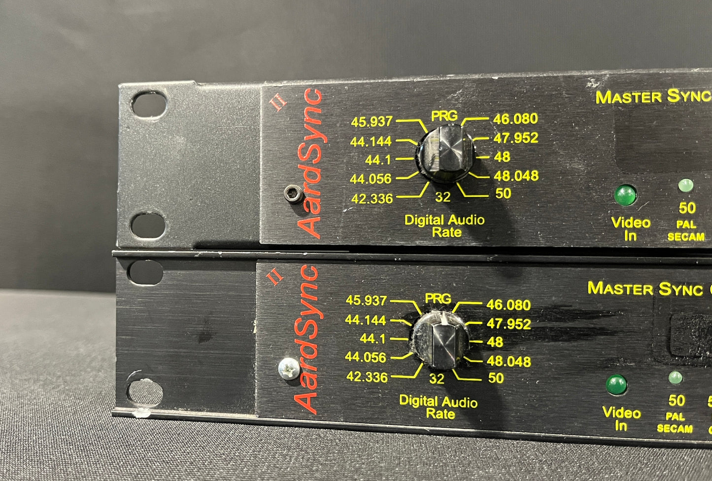 Aardvark Master Sync Generator Lot, Aardvark Master Sync Generator, Aardvark World Clock Generator, Aardvark Master World Clock, Aardvark Master Clock Generator. We Sell Professional Audio Equipment. Audio Systems, Amplifiers, Consoles, Mixers, Electronics, Entertainment, Live Sound.