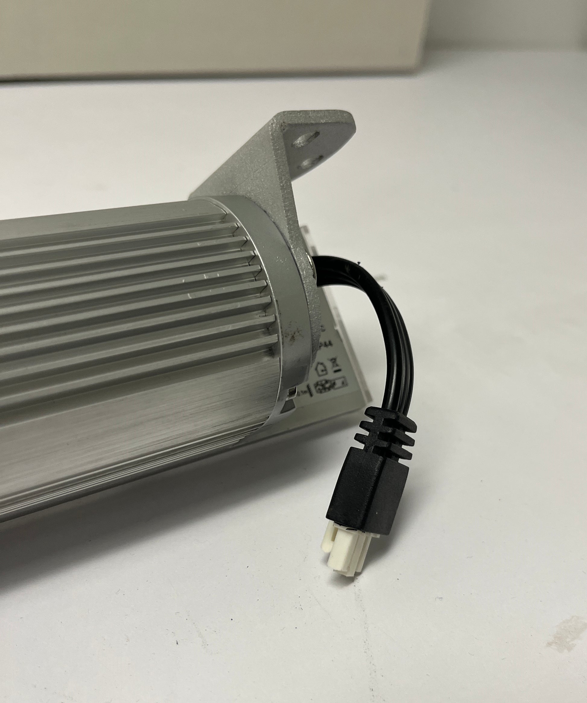 Acclaim DynaGraze 4 Interior 4' LED, Acclaim LED Light Bar, 4 foot Interior LED Light Bar, 48" Interior LED Light Bar, We Sell Professional Audio Equipment. Audio Systems, Amplifiers, Consoles, Mixers, Electronics, Entertainment, Live Sound