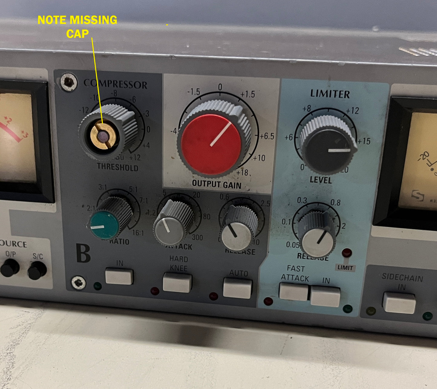 Amek System 9098 Compressor/Limiter by Rupert Neve, Amek 9098 Compressor/Limiter, Amek Rupert Neve Model, Dual Compressor/Limiter, Amek 9098. We Sell Professional Audio Equipment. Audio Systems, Amplifiers, Consoles, Mixers, Electronics, Entertainment, Live Sound.