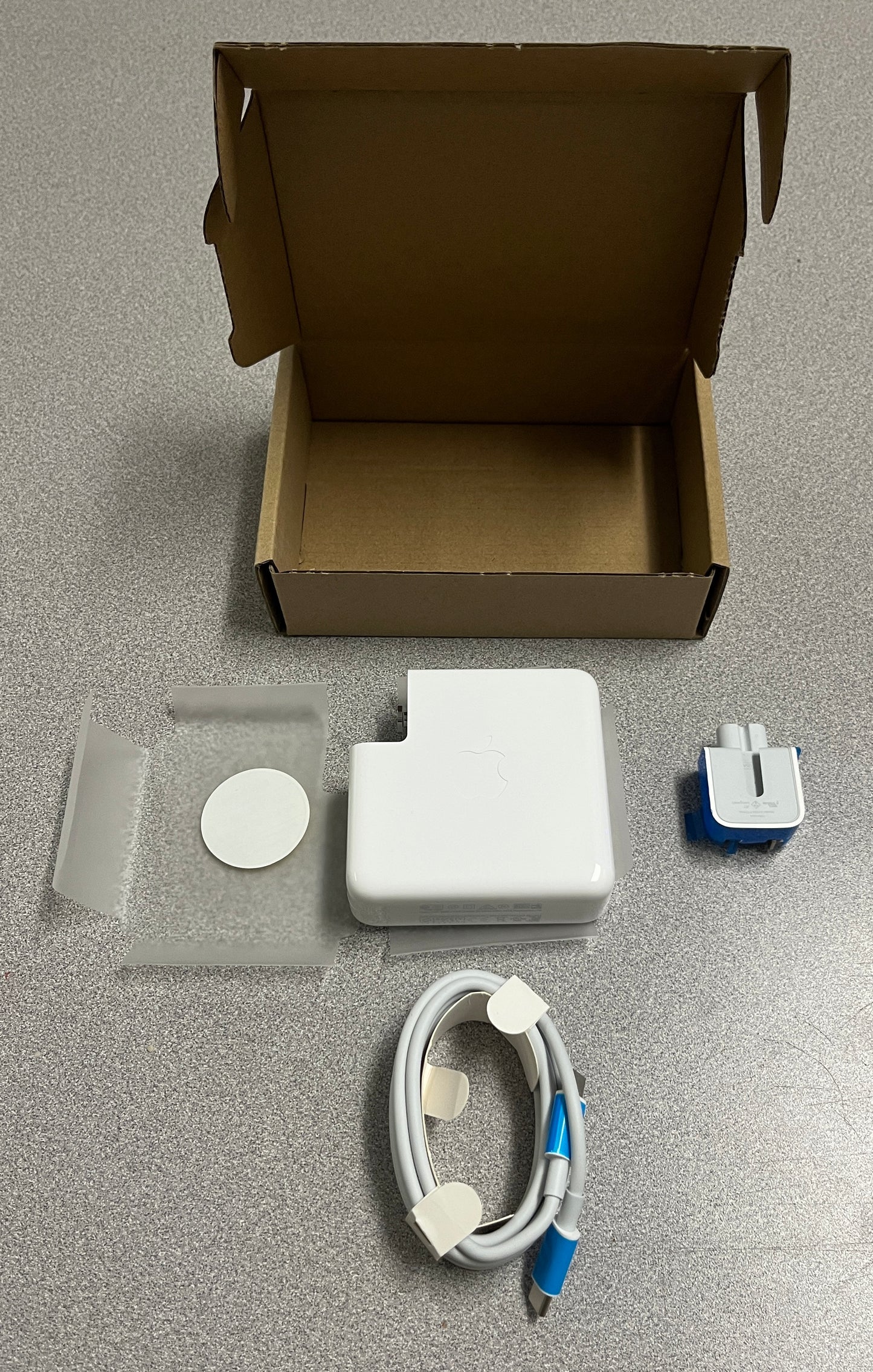 Apple USB-C Power Adapter, Apple USB-C Cable And Power Adapter, We Sell Professional Audio Equipment. Audio Systems, Amplifiers, Consoles, Mixers, Electronics, Entertainment, Live Sound