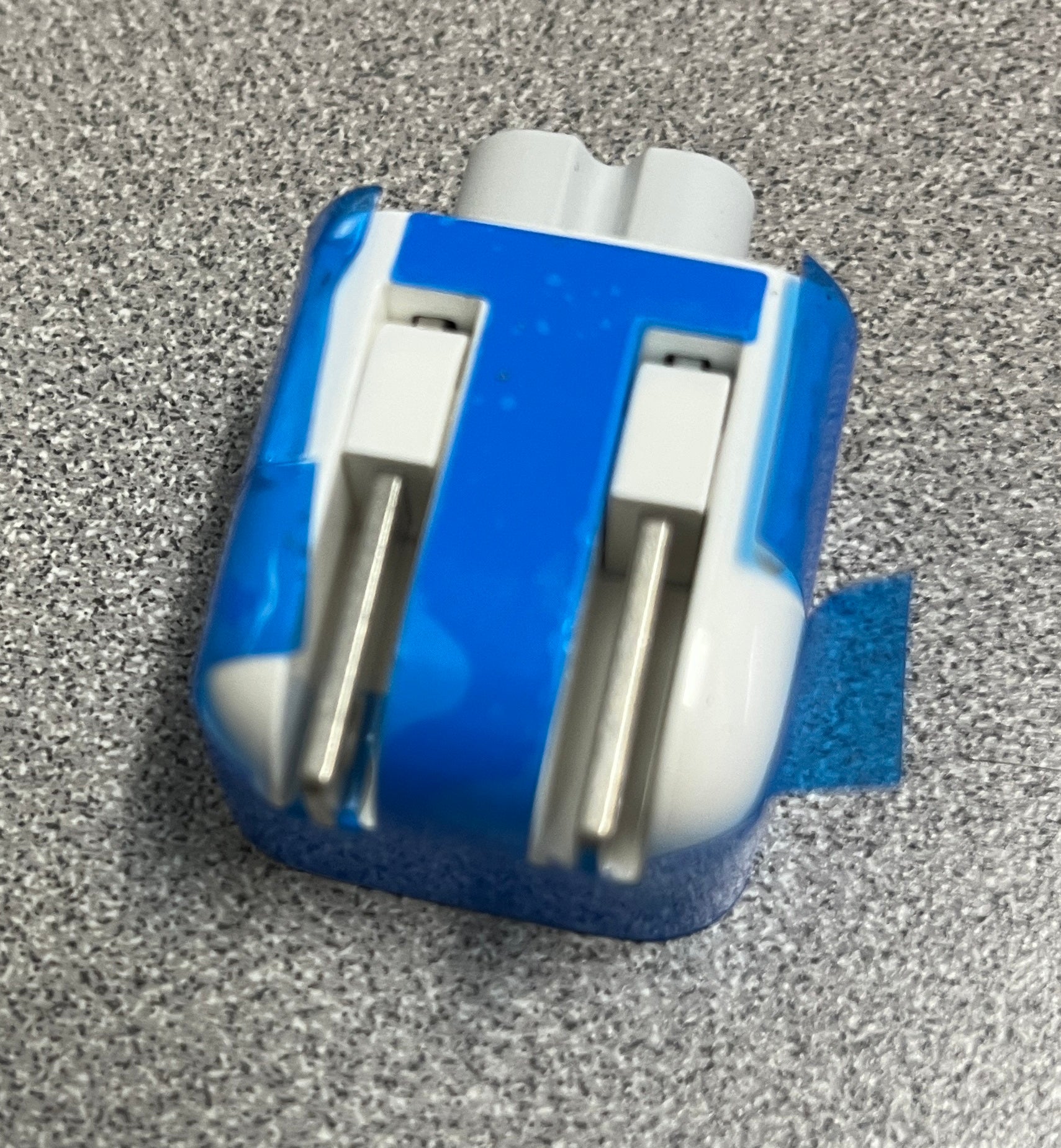 Apple USB-C Power Adapter, Apple USB-C Cable And Power Adapter, We Sell Professional Audio Equipment. Audio Systems, Amplifiers, Consoles, Mixers, Electronics, Entertainment, Live Sound